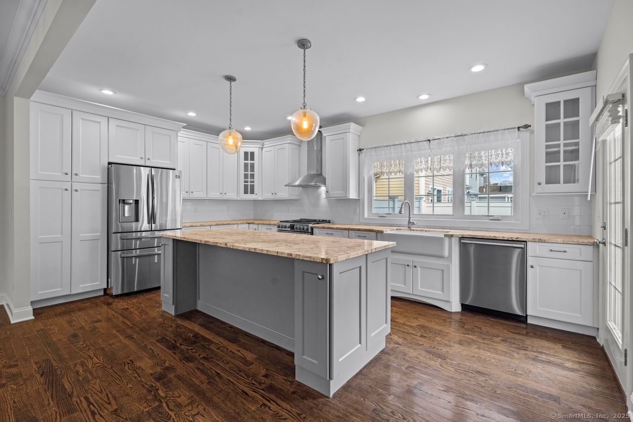 Homes for sale in Madison, CT | 67 Boston Post Rd #8, Madison, CT 06443 | MLS# 24152180