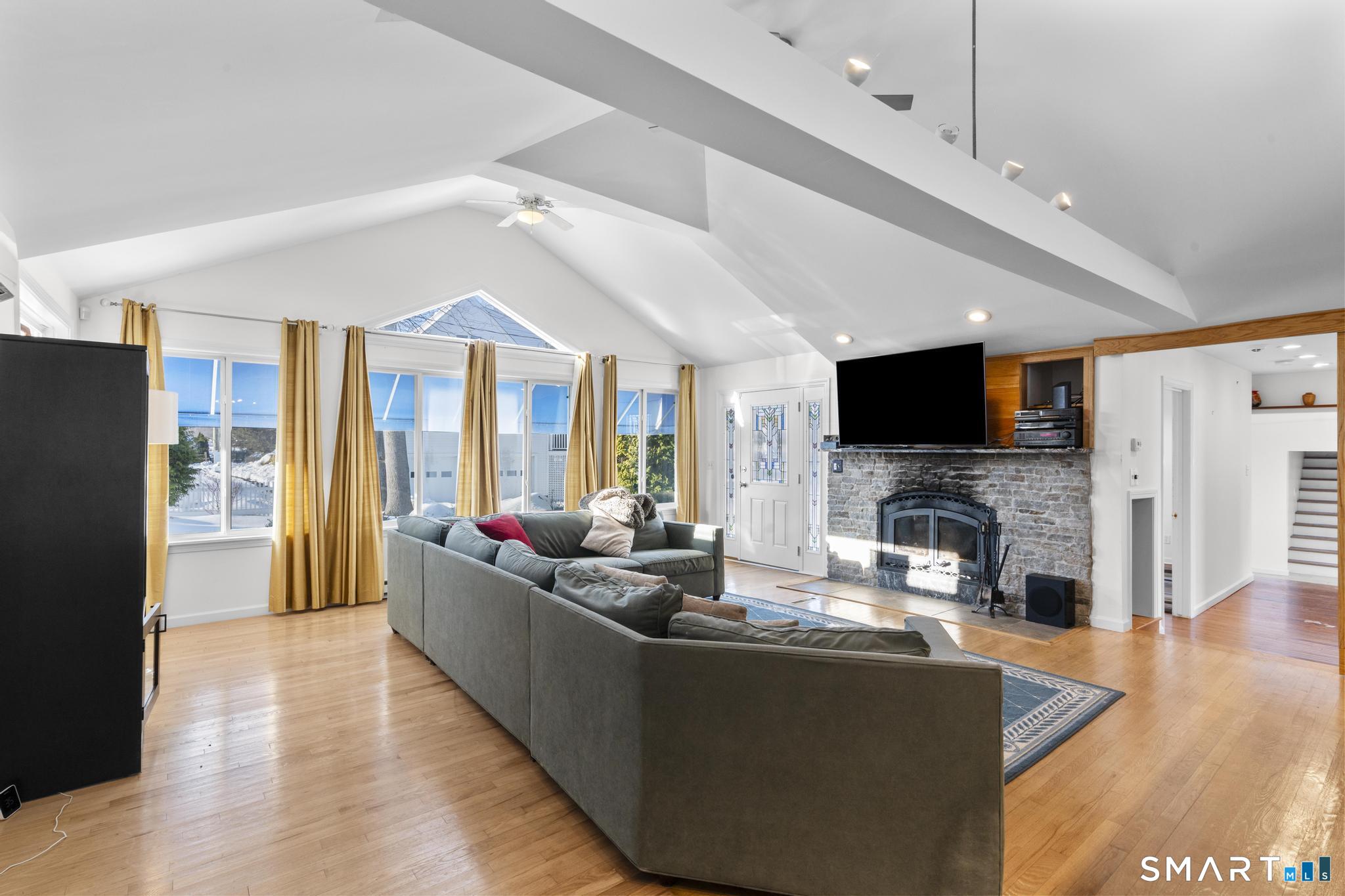 231 Pawson, Branford, 06405, 3 Bedrooms Bedrooms, 0 ,3 BathroomsBathrooms,Single Family For Sale,For Sale,Pawson,0,24148112