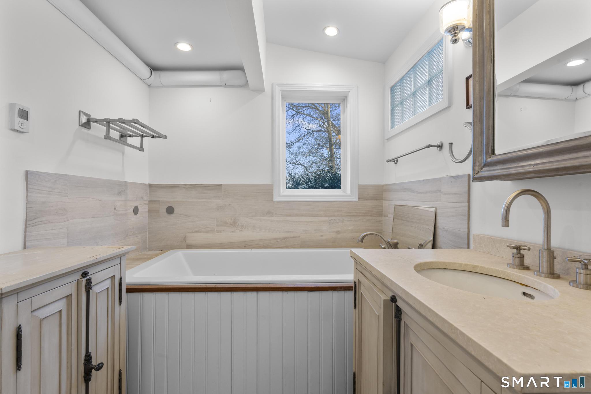 231 Pawson, Branford, 06405, 3 Bedrooms Bedrooms, 0 ,3 BathroomsBathrooms,Single Family For Sale,For Sale,Pawson,0,24148112