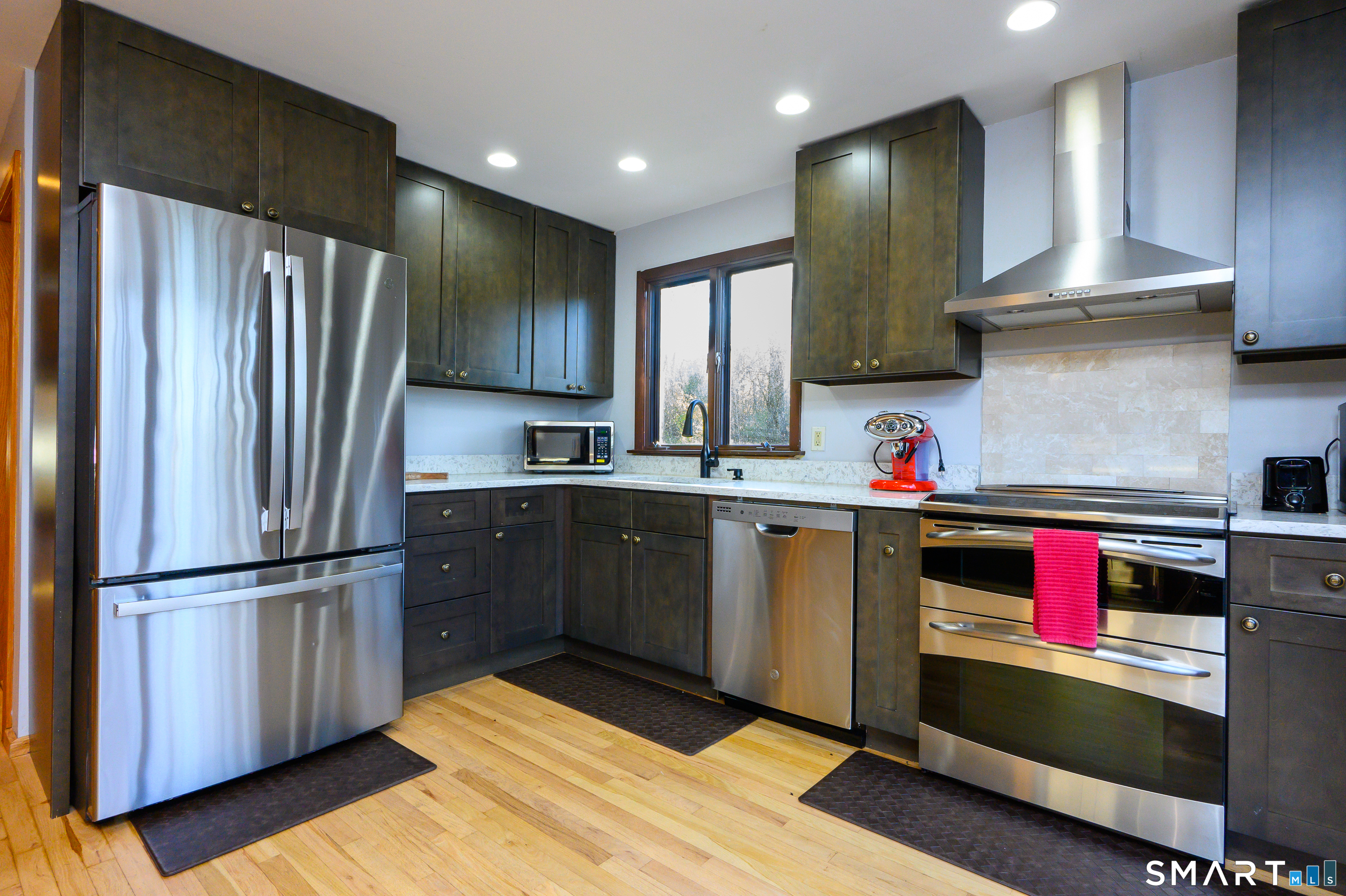 Photo 11 of 7 Candleview Drive, Sherman, CT