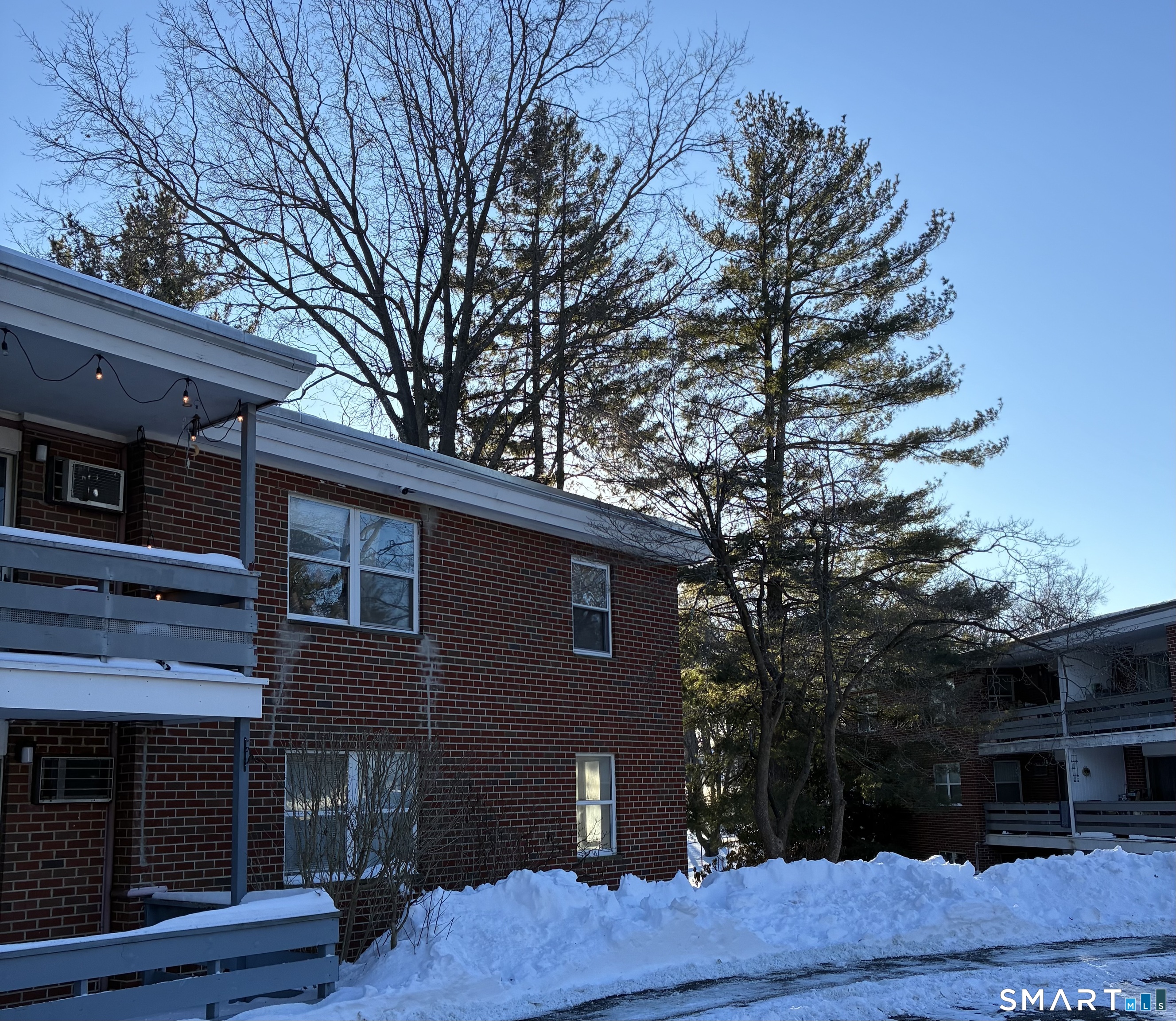 Homes for sale in West Hartford, CT | 108 Oakwood Ave #APT A3, West Hartford, CT 06119 | MLS# 24151975