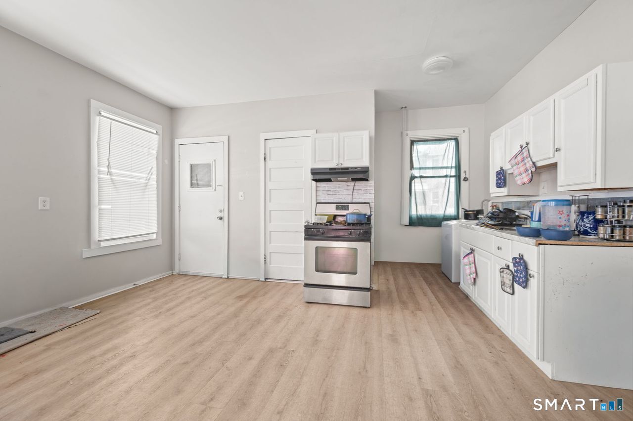 Homes for sale in Waterbury, CT | 36 Brewster St, Waterbury, CT 06704 | MLS# 24151619