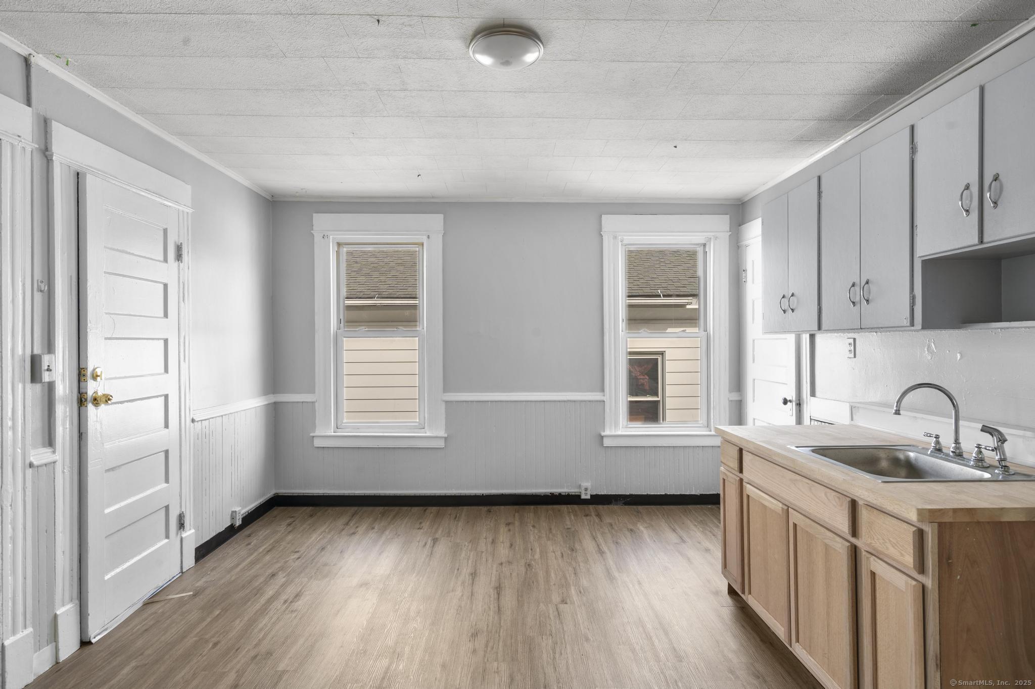 Homes for sale in Waterbury, CT | 73 South St, Waterbury, CT 06706 | MLS# 24152265