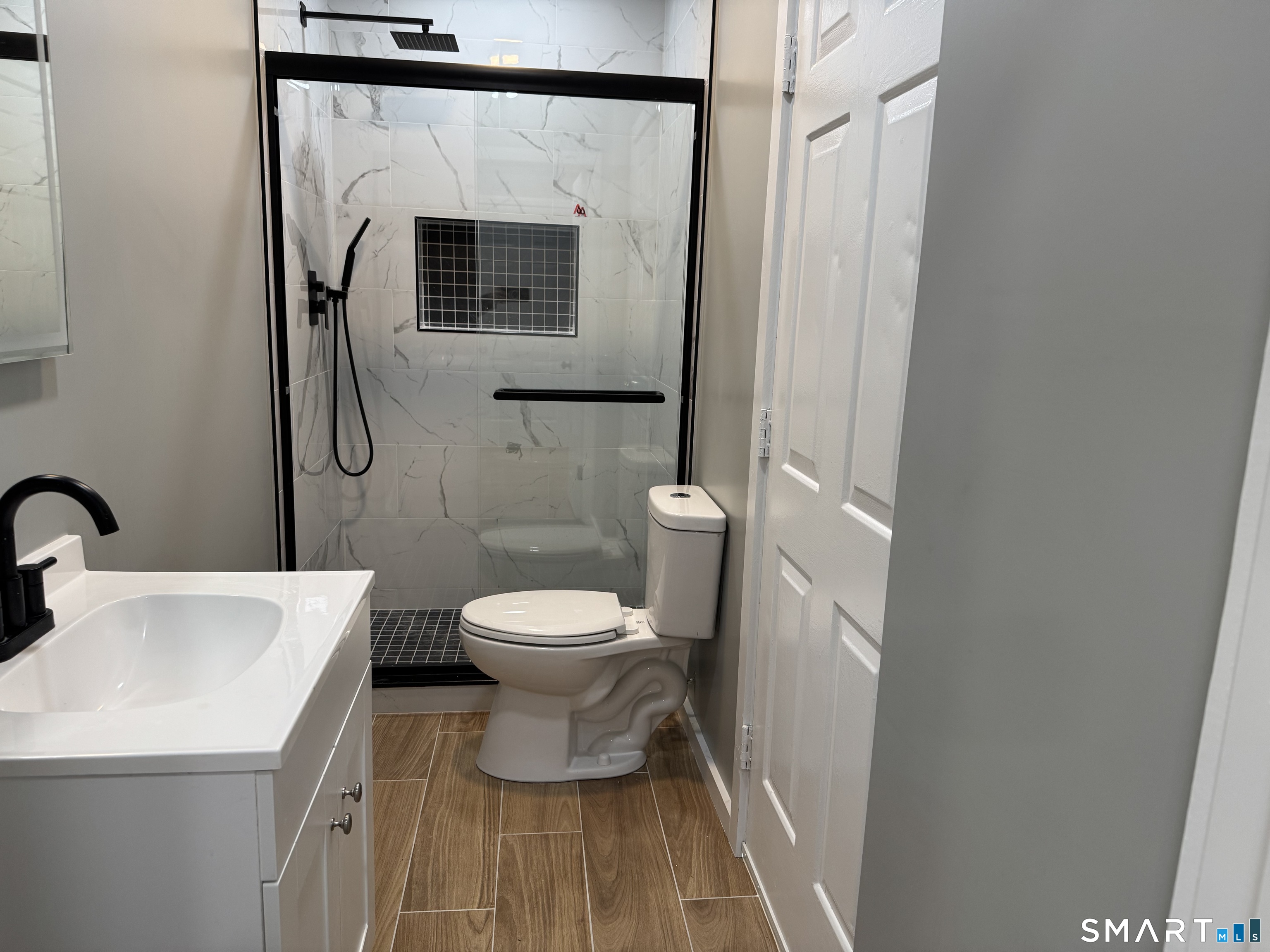 Homes for sale in Hartford, CT | 299 Linnmoore St, Hartford, CT 06106 | MLS# 24152188