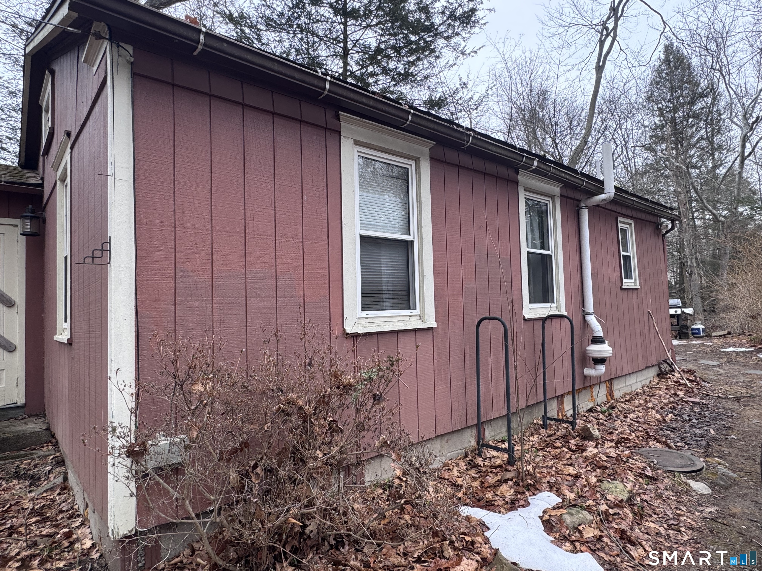 Homes for sale in Southbury, CT | 40 Flood Bridge Rd, Southbury, CT 06488 | MLS# 24152276