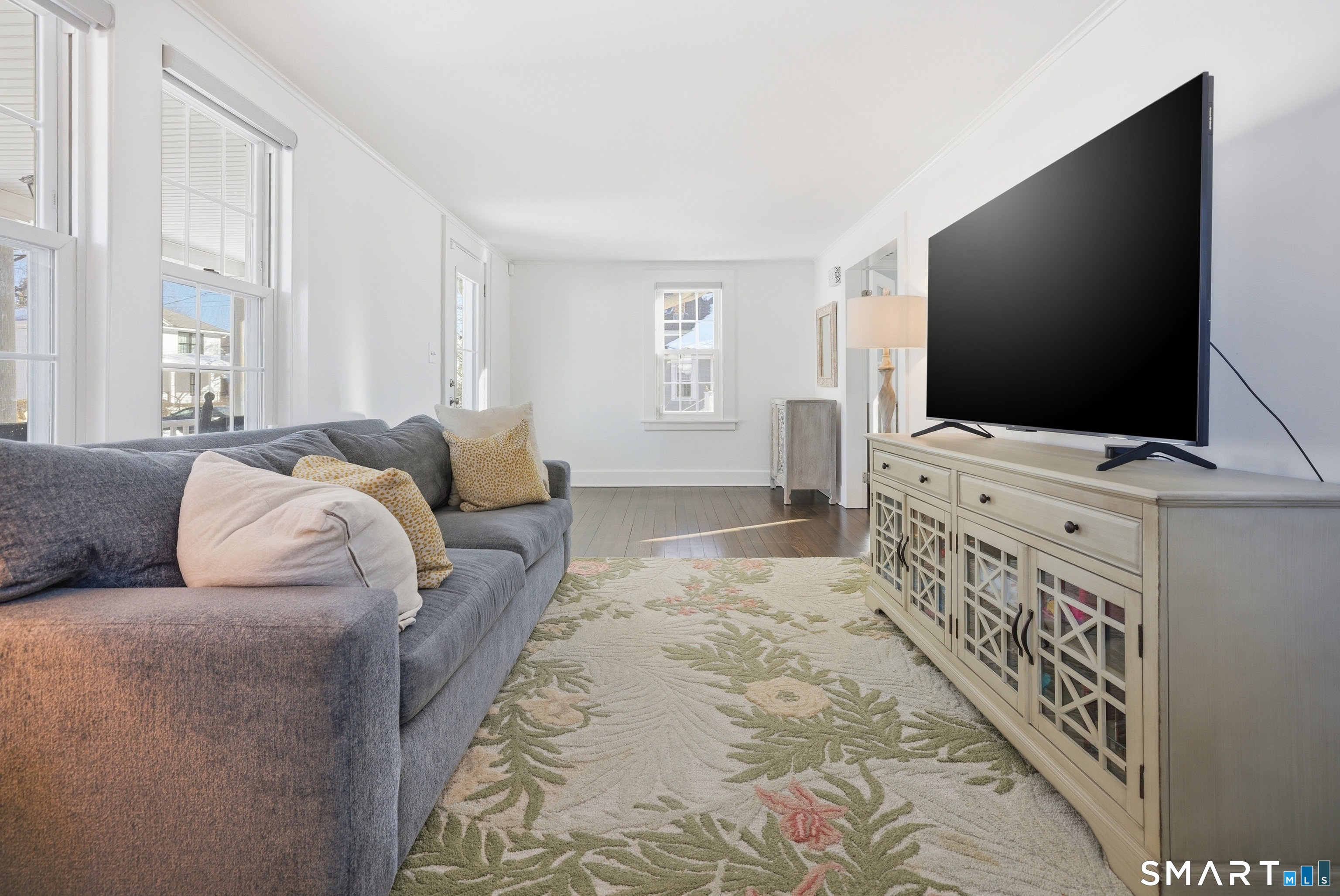 Homes for sale in Fairfield, CT | 25 Helen St, Fairfield, CT 06824 | MLS# 24152286