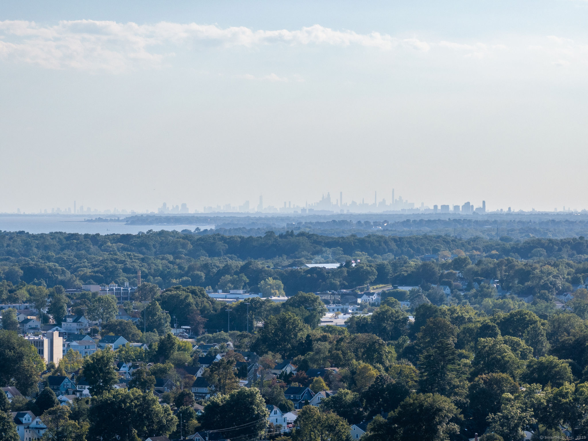 Homes for sale in Stamford, CT | 1515 Summer St #302, Stamford, CT 06905 | MLS# 24152453