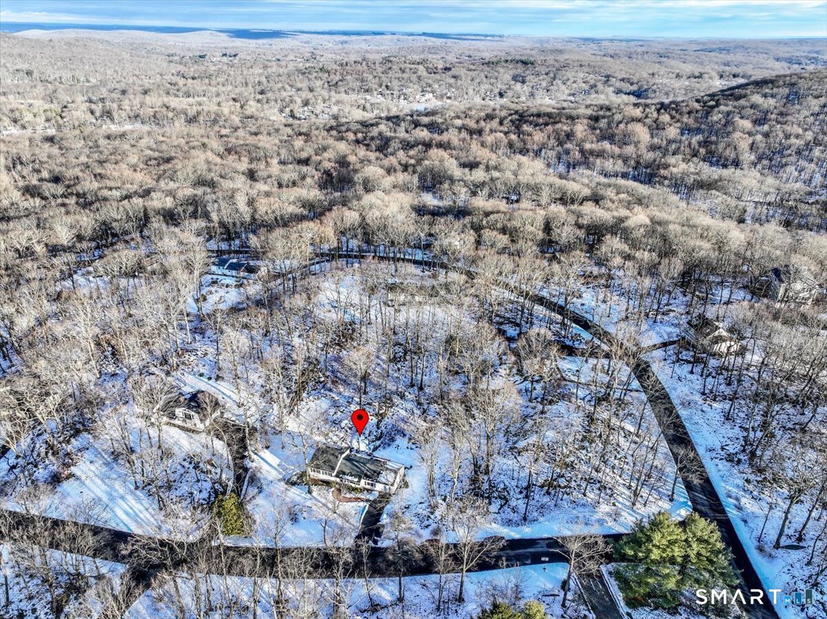 Homes for sale in Ridgefield, CT | 8 Summit Ln, Ridgefield, CT 06877 | MLS# 24152444