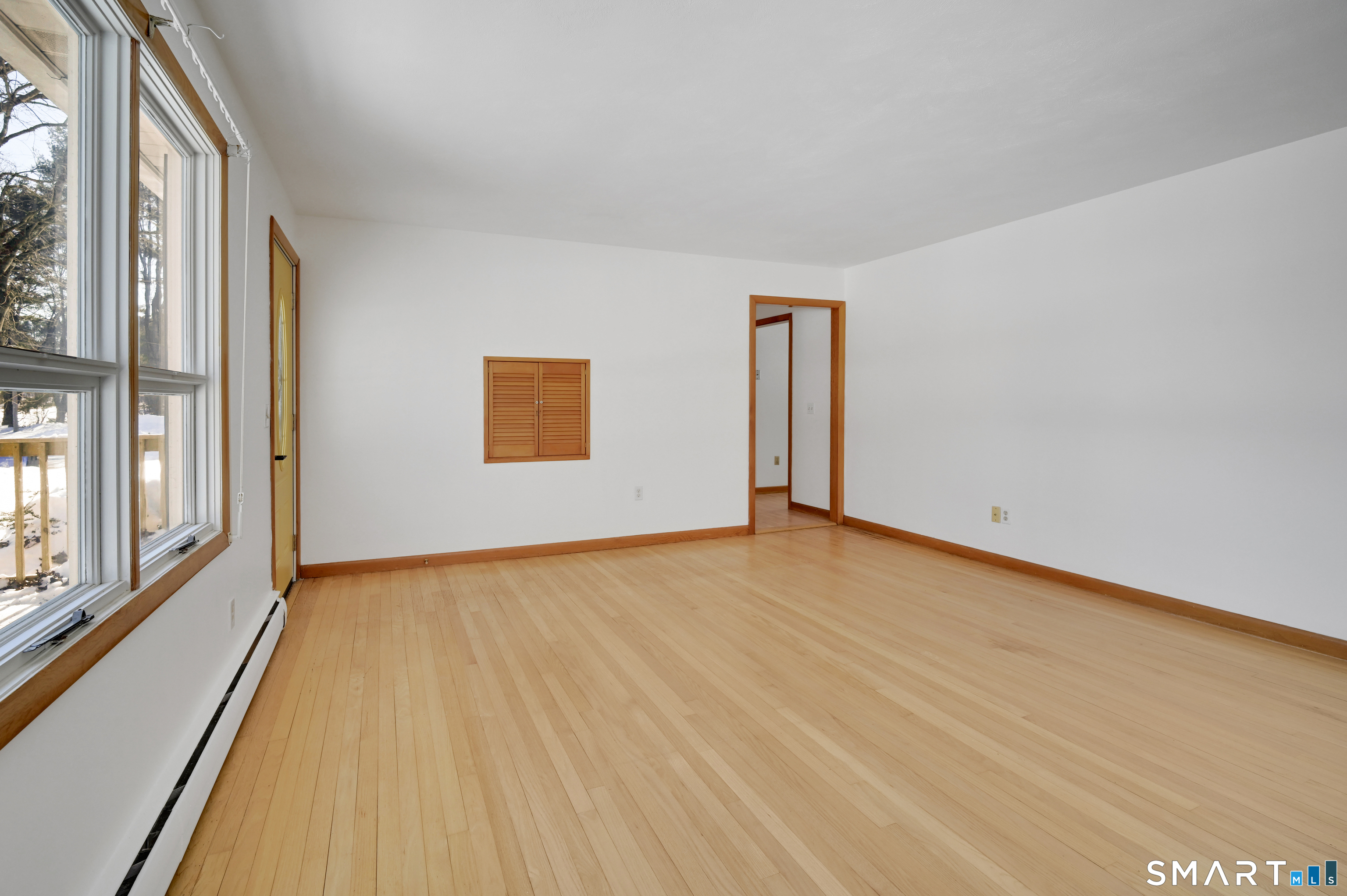 Homes for sale in Brooklyn, CT | 7 Lockwood St, Brooklyn, CT 06234 | MLS# 24145847