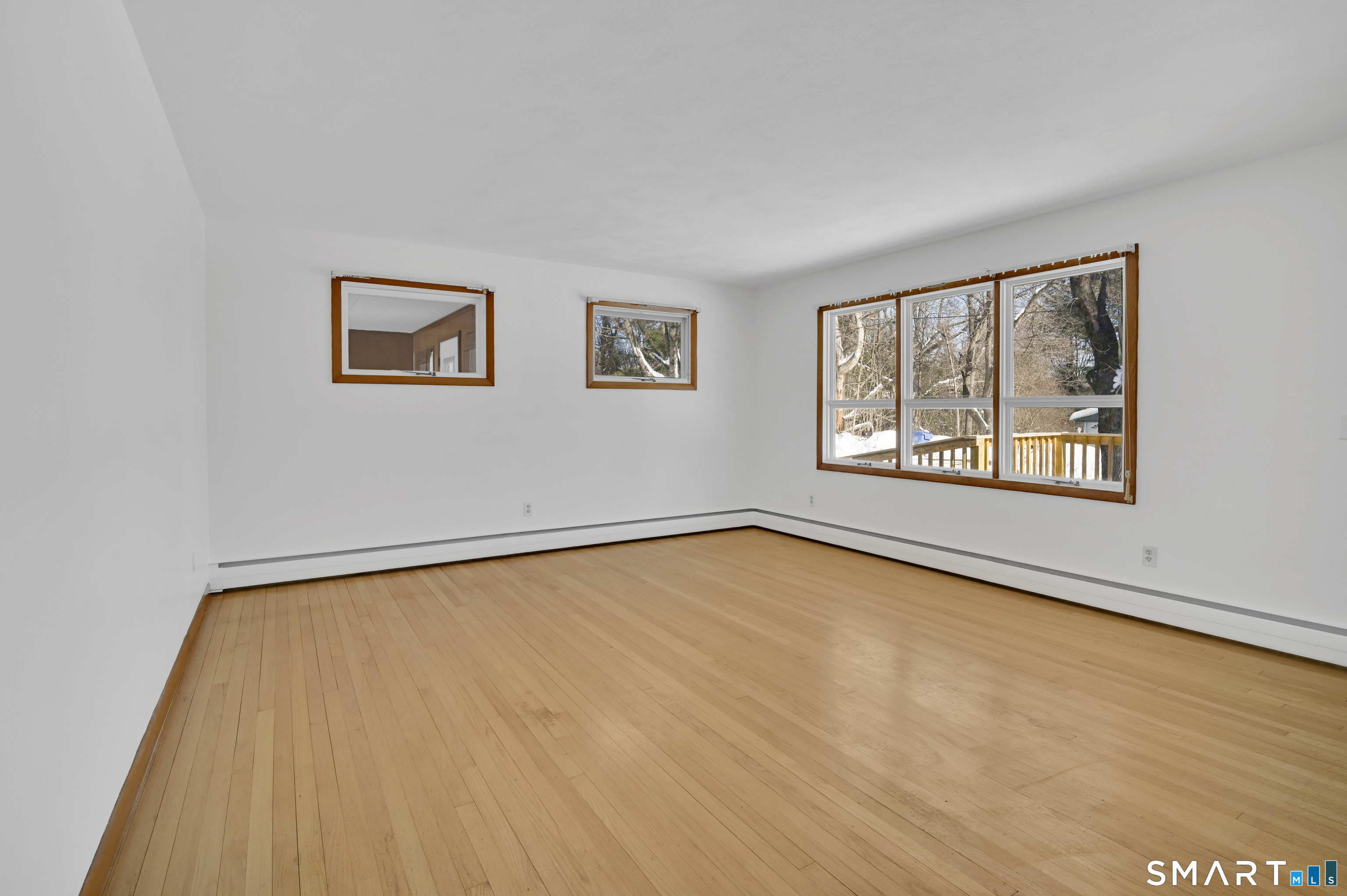 Homes for sale in Brooklyn, CT | 7 Lockwood St, Brooklyn, CT 06234 | MLS# 24145847