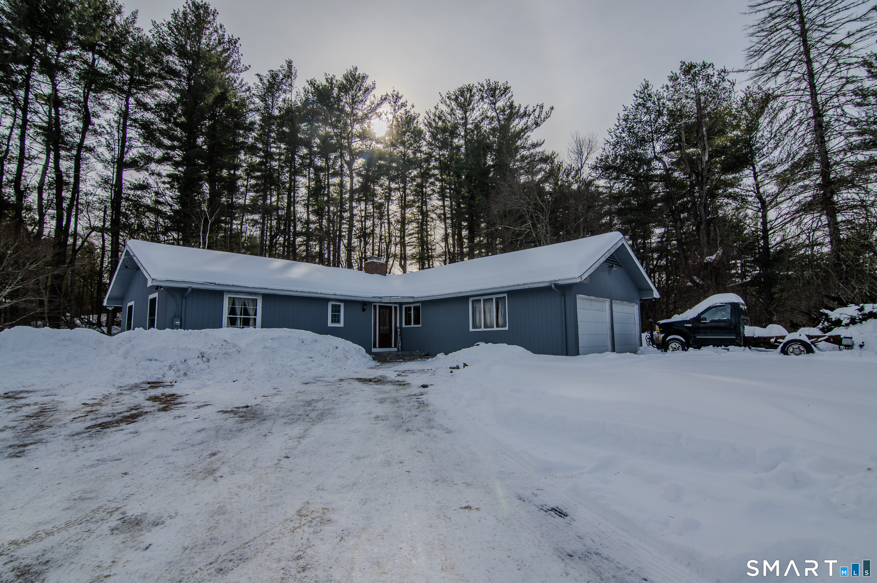 Homes for sale in Woodstock, CT | 310 Roseland Park Rd, Woodstock, CT 06281 | MLS# 24150869