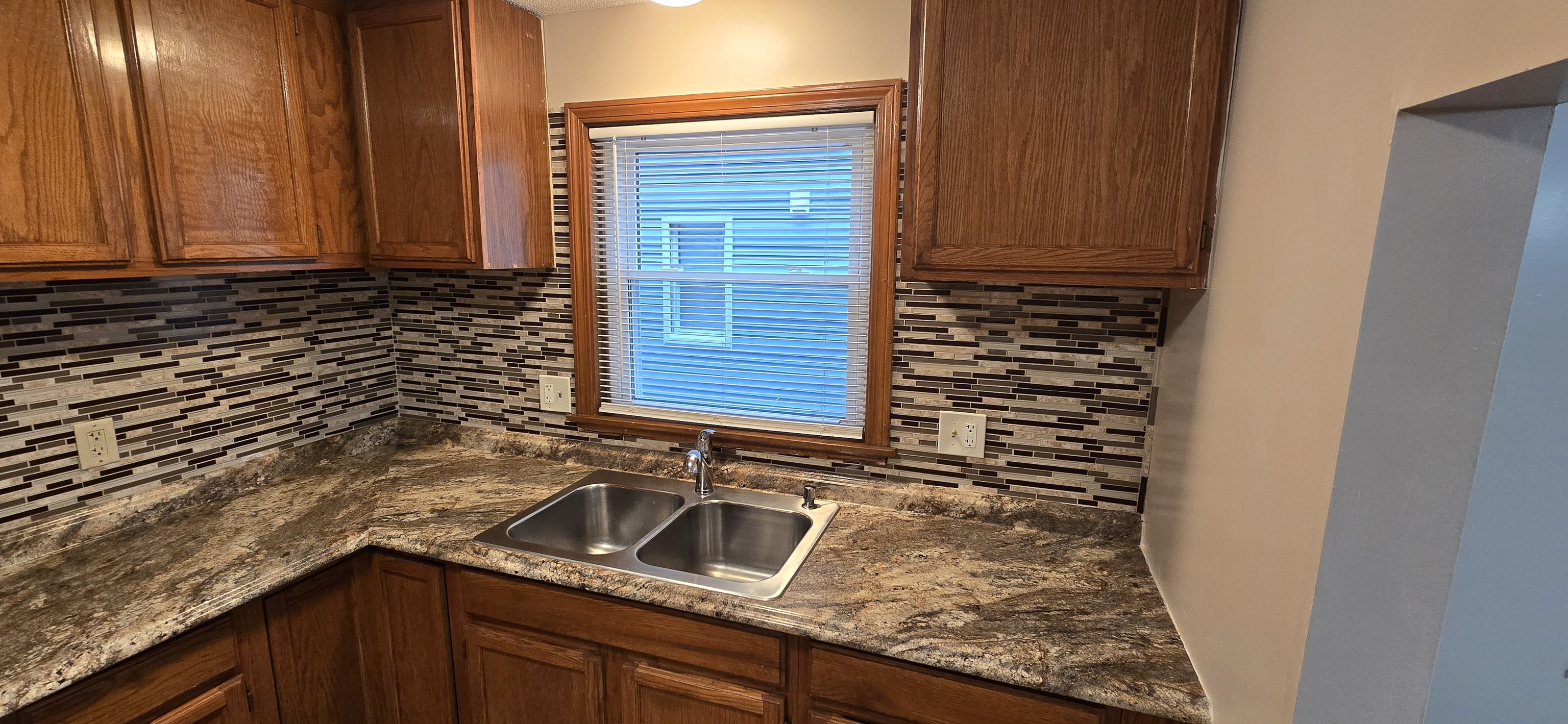 2319 Main, Hartford, 06120, 3 Bedrooms Bedrooms, 0 ,1 BathroomBathrooms,Residential Rental,For Sale,Main,0,24152574