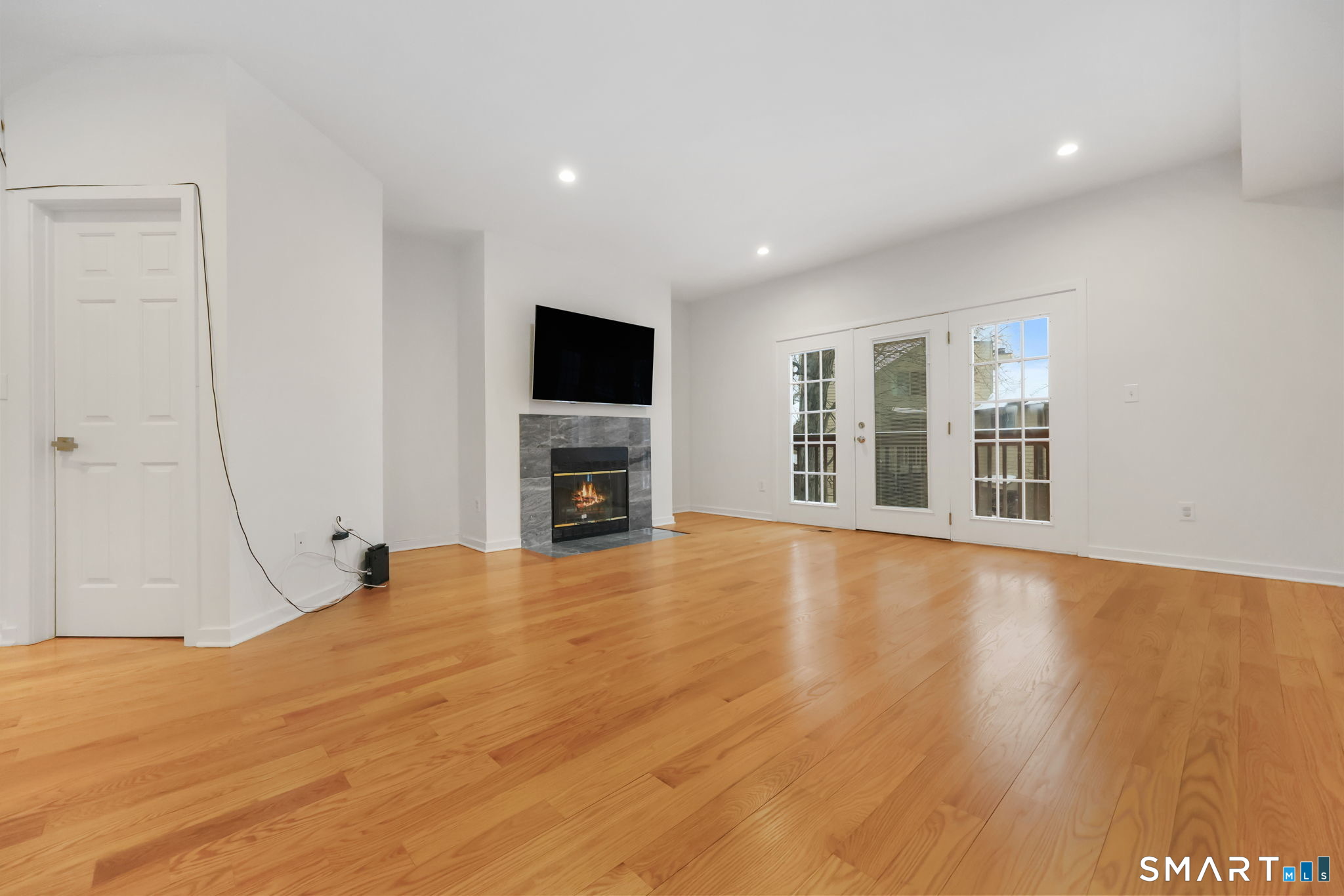 132 Hope, Stamford, 06906, 2 Bedrooms Bedrooms, 0 ,2 BathroomsBathrooms,Residential Rental,For Sale,Hope,0,24152518