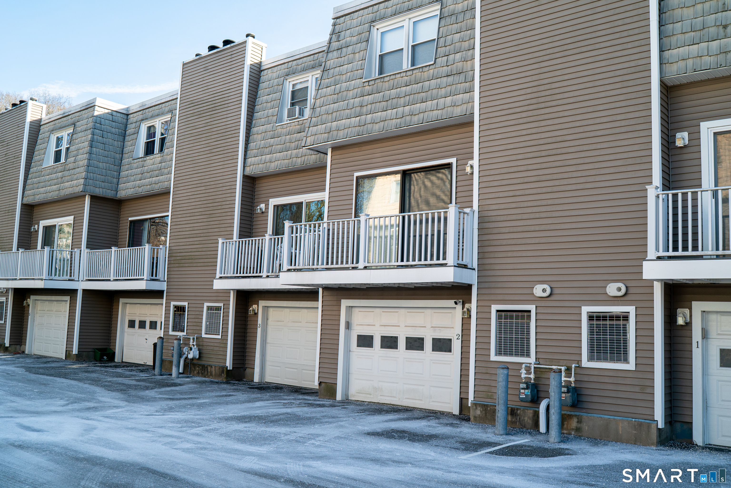 Homes for sale in Meriden, CT | 55 Meetinghouse Vlg #2, Meriden, CT 06450 | MLS# 24152520