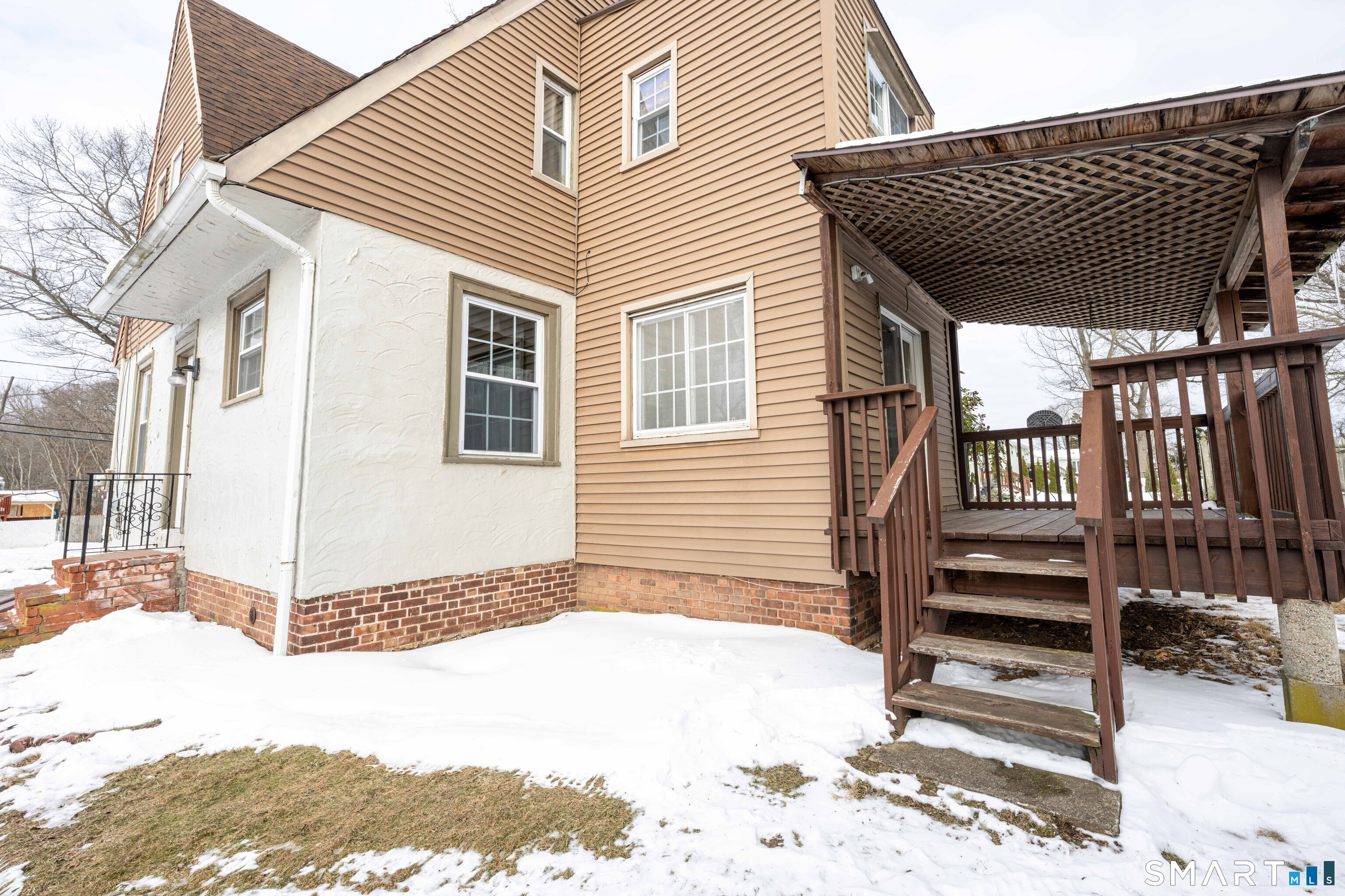 Homes for sale in East Haven, CT | 42 Oregon Ave, East Haven, CT 06512 | MLS# 24152093