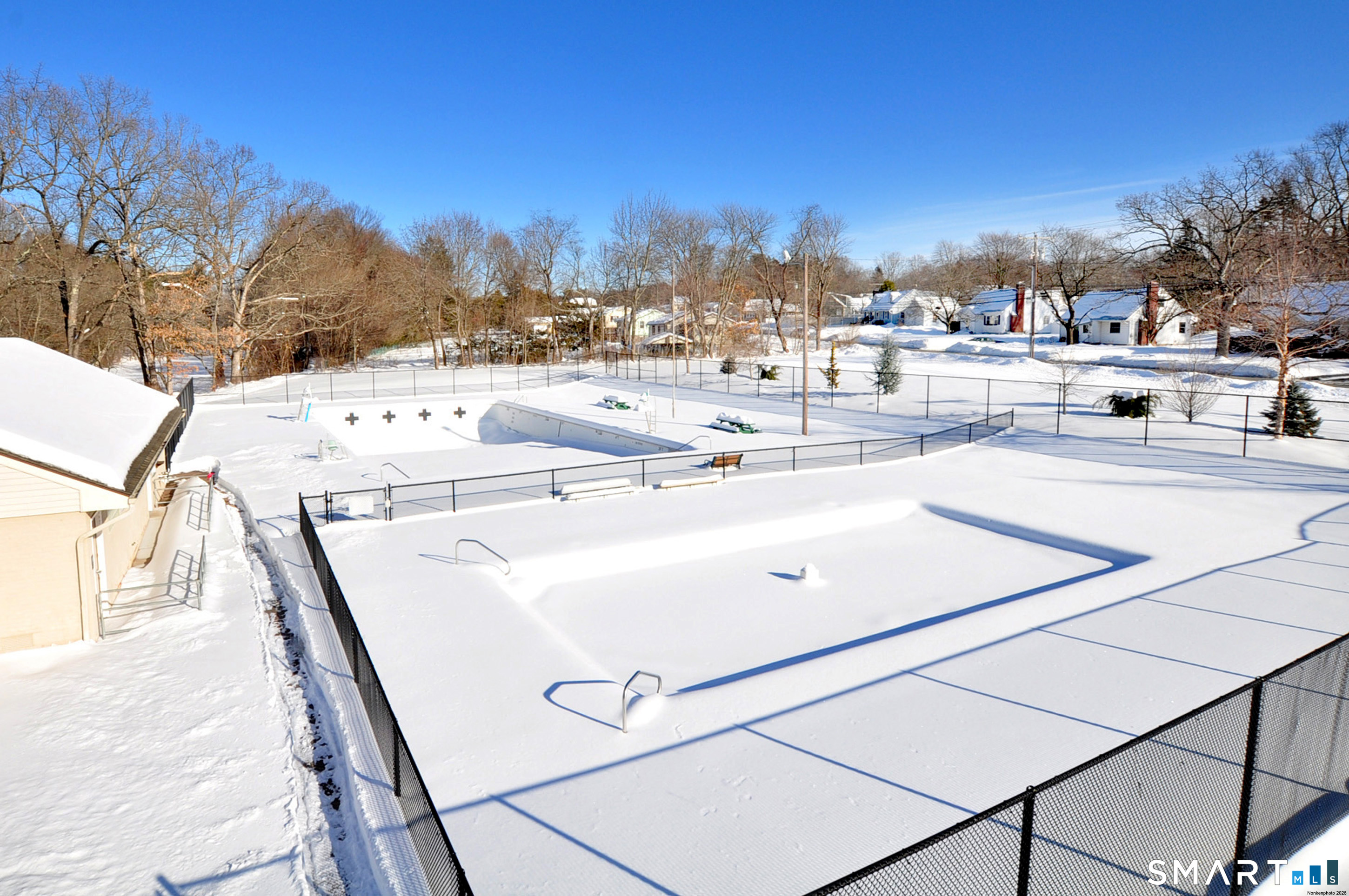 Homes for sale in Manchester, CT | 85 Lydall St, Manchester, CT 06042 | MLS# 24150928