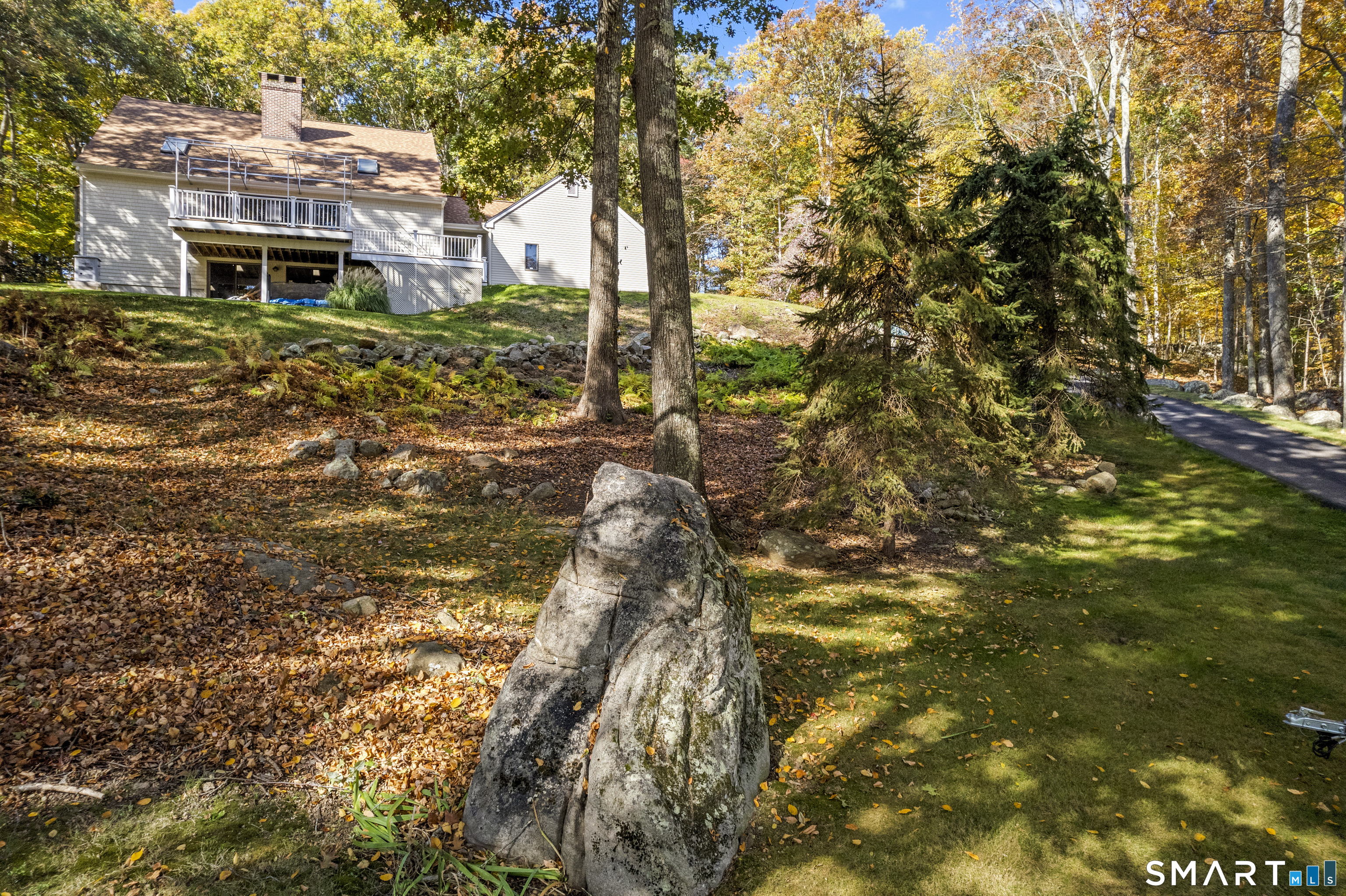 Homes for sale in East Lyme, CT | 137 Upper Pattagansett Rd, East Lyme, CT 06333 | MLS# 24152528