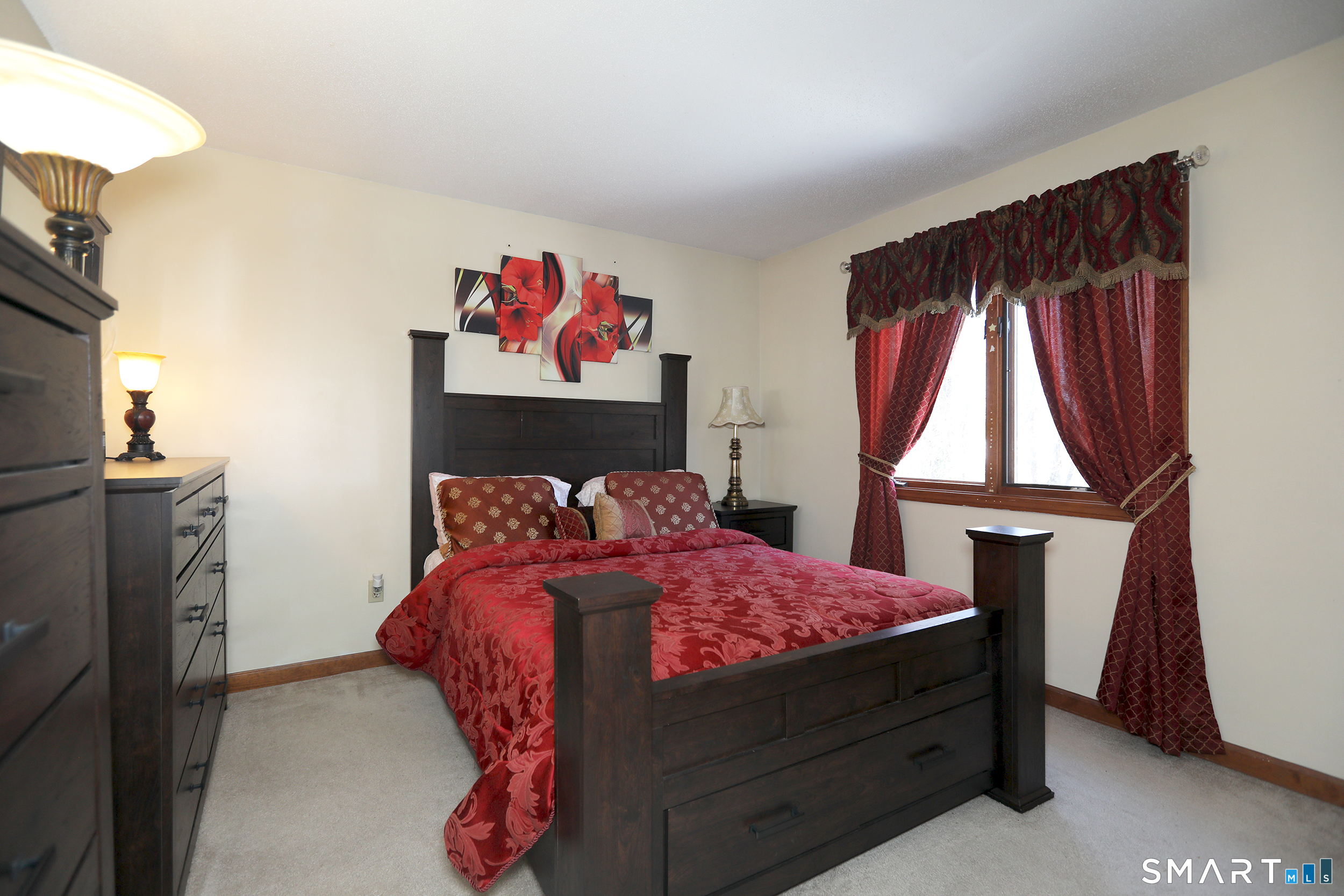 Homes for sale in Manchester, CT | 36 Frechette Cir, Manchester, CT 06040 | MLS# 24152498