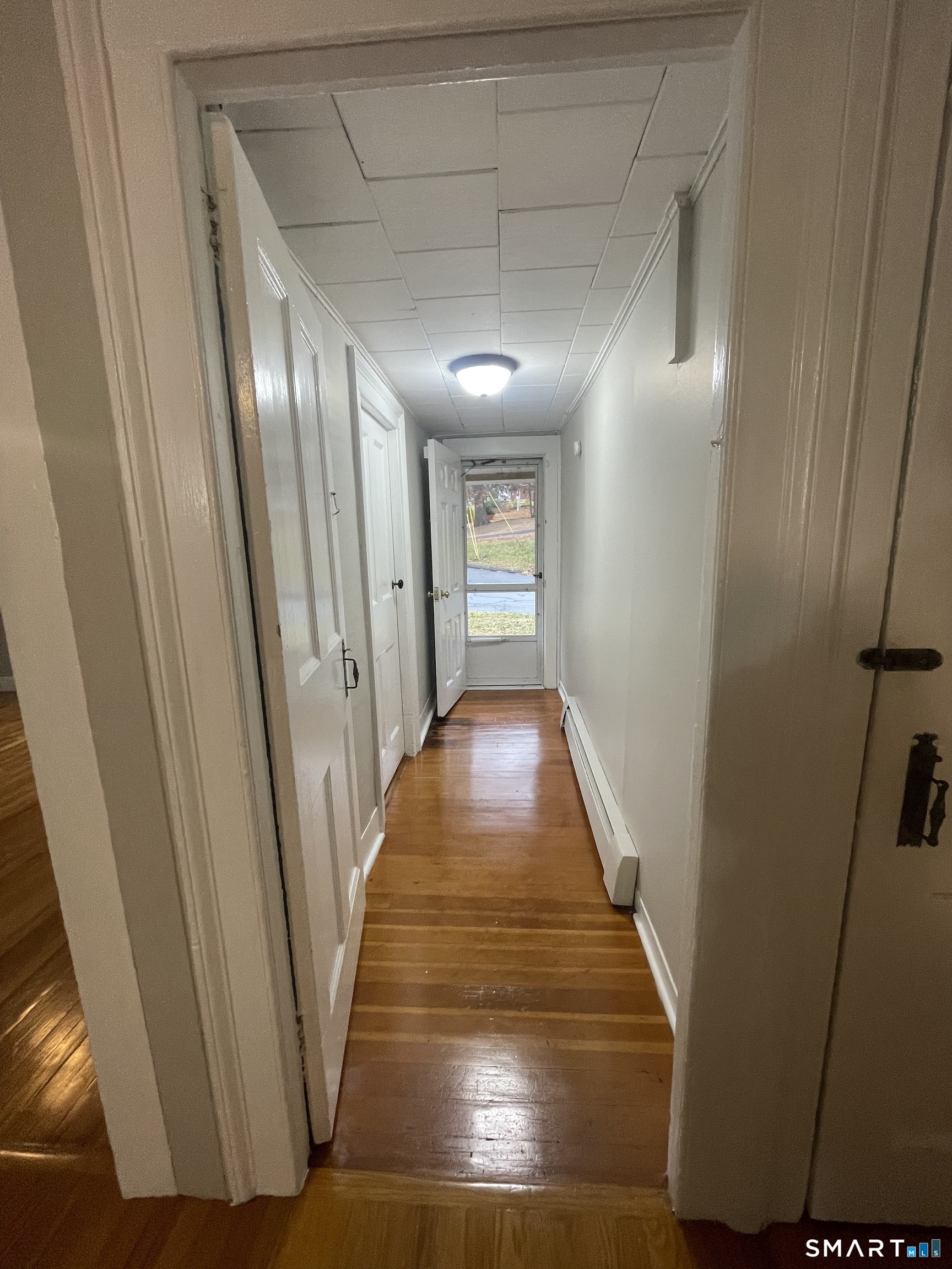 Photo 18 of 9 Hicksville Road, Cromwell, CT