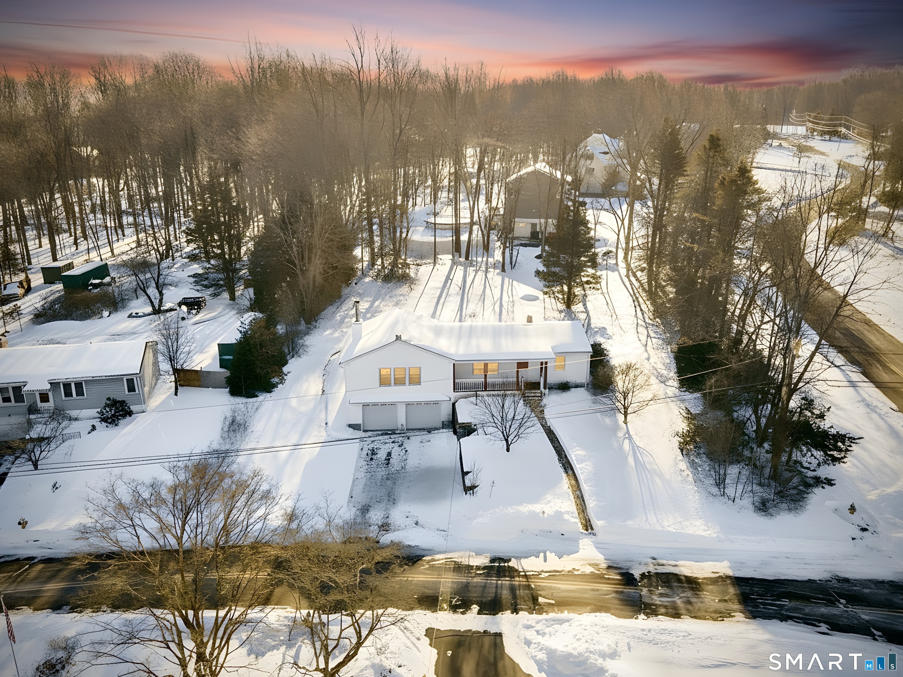 Homes for sale in Seymour, CT | 25 Elaine Dr, Seymour, CT 06483 | MLS# 24152353