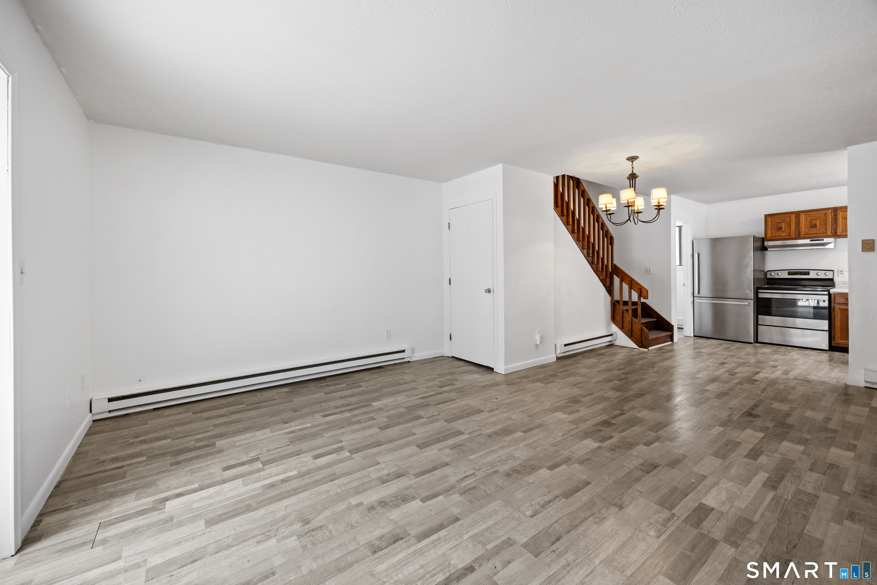 Homes for sale in Naugatuck, CT | 111 Wooster St #4A, Naugatuck, CT 06770 | MLS# 24152468