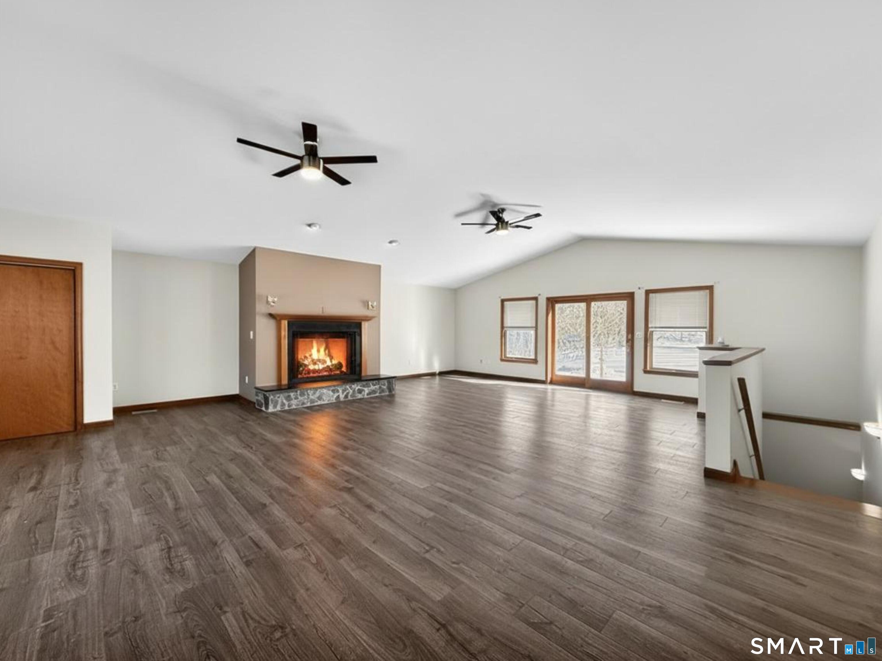 Homes for sale in Seymour, CT | 25 Elaine Dr, Seymour, CT 06483 | MLS# 24152353