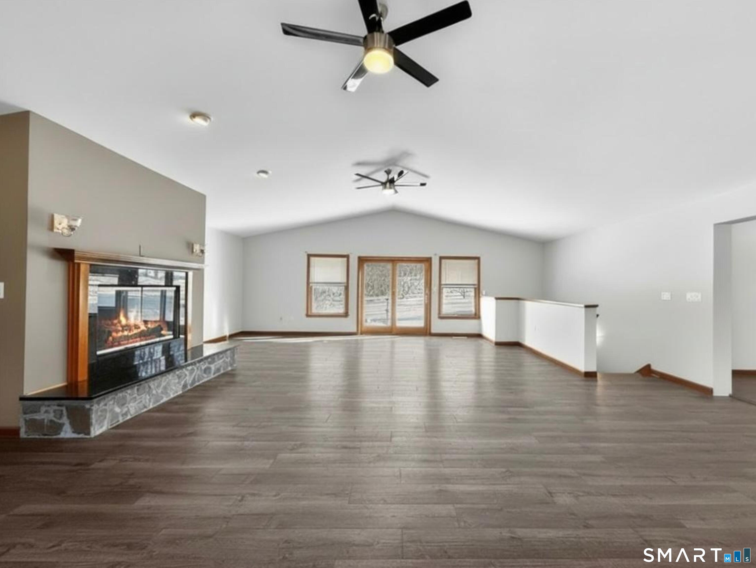 Homes for sale in Seymour, CT | 25 Elaine Dr, Seymour, CT 06483 | MLS# 24152353