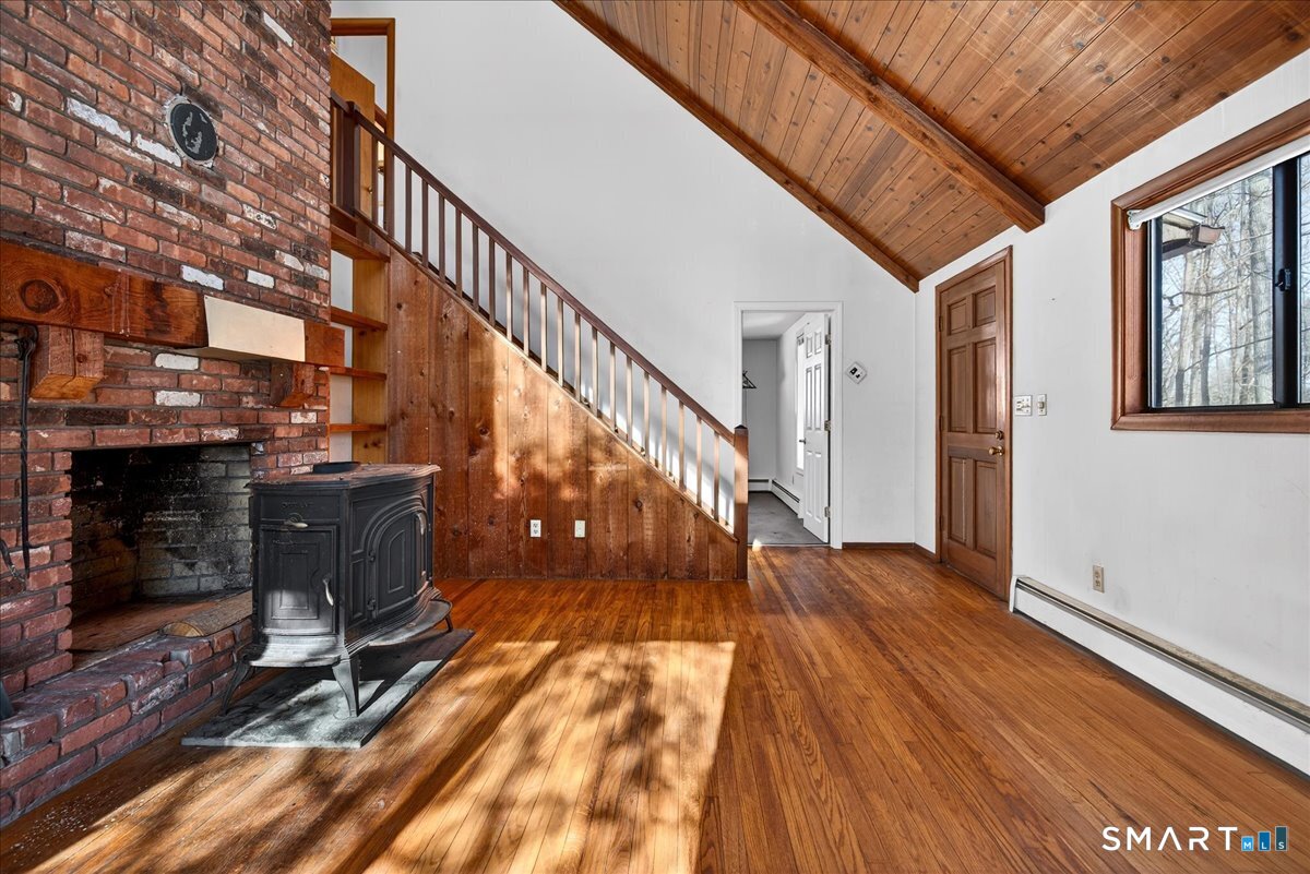 Homes for sale in North Branford, CT | 18 Deer Path Ln, North Branford, CT 06471 | MLS# 24152465