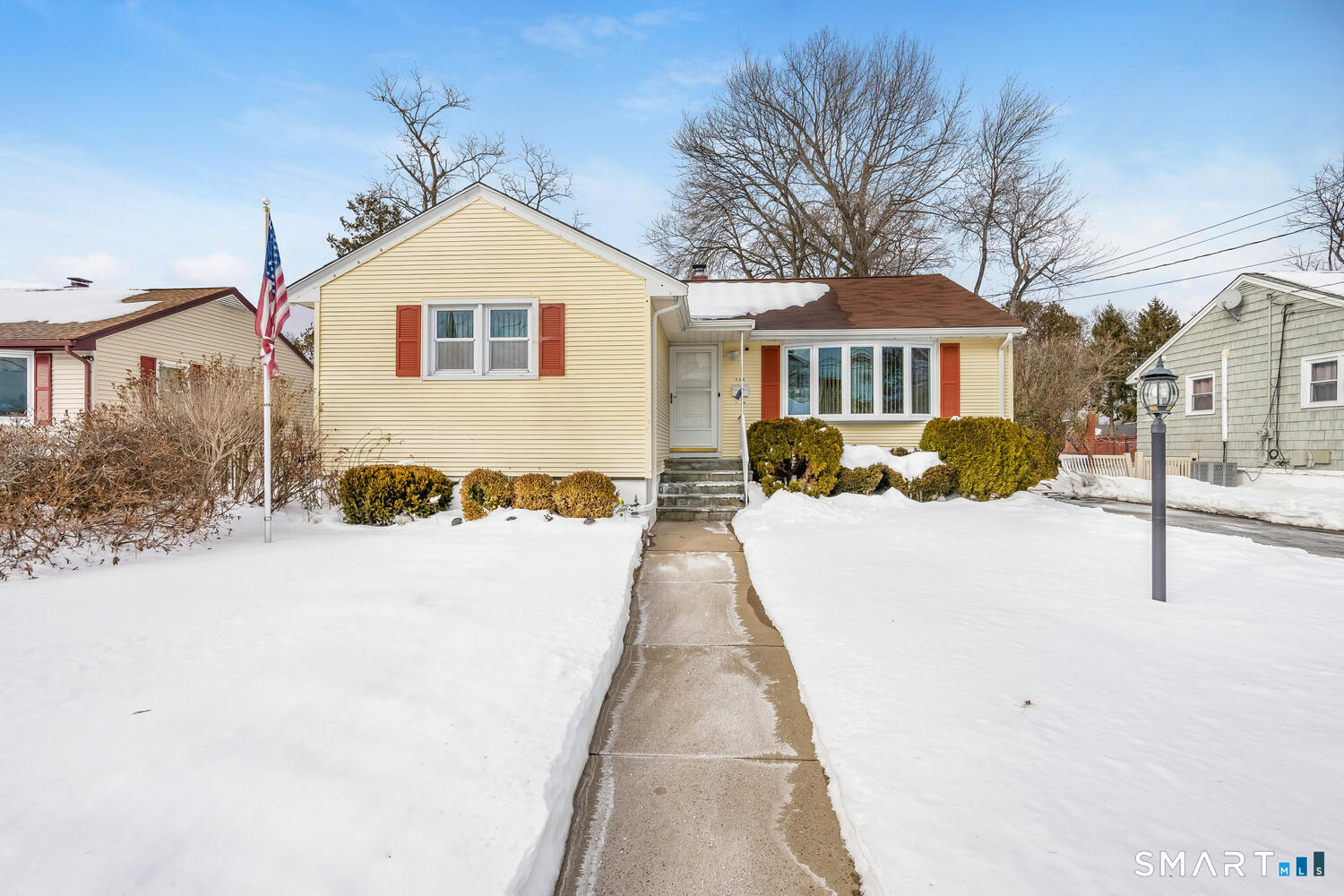 Homes for sale in Stratford, CT | 128 Auburn St, Stratford, CT 06614 | MLS# 24152263