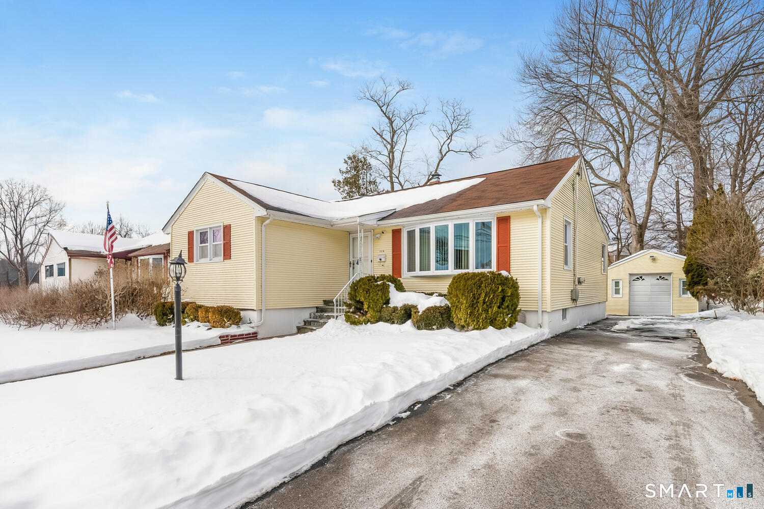 Homes for sale in Stratford, CT | 128 Auburn St, Stratford, CT 06614 | MLS# 24152263