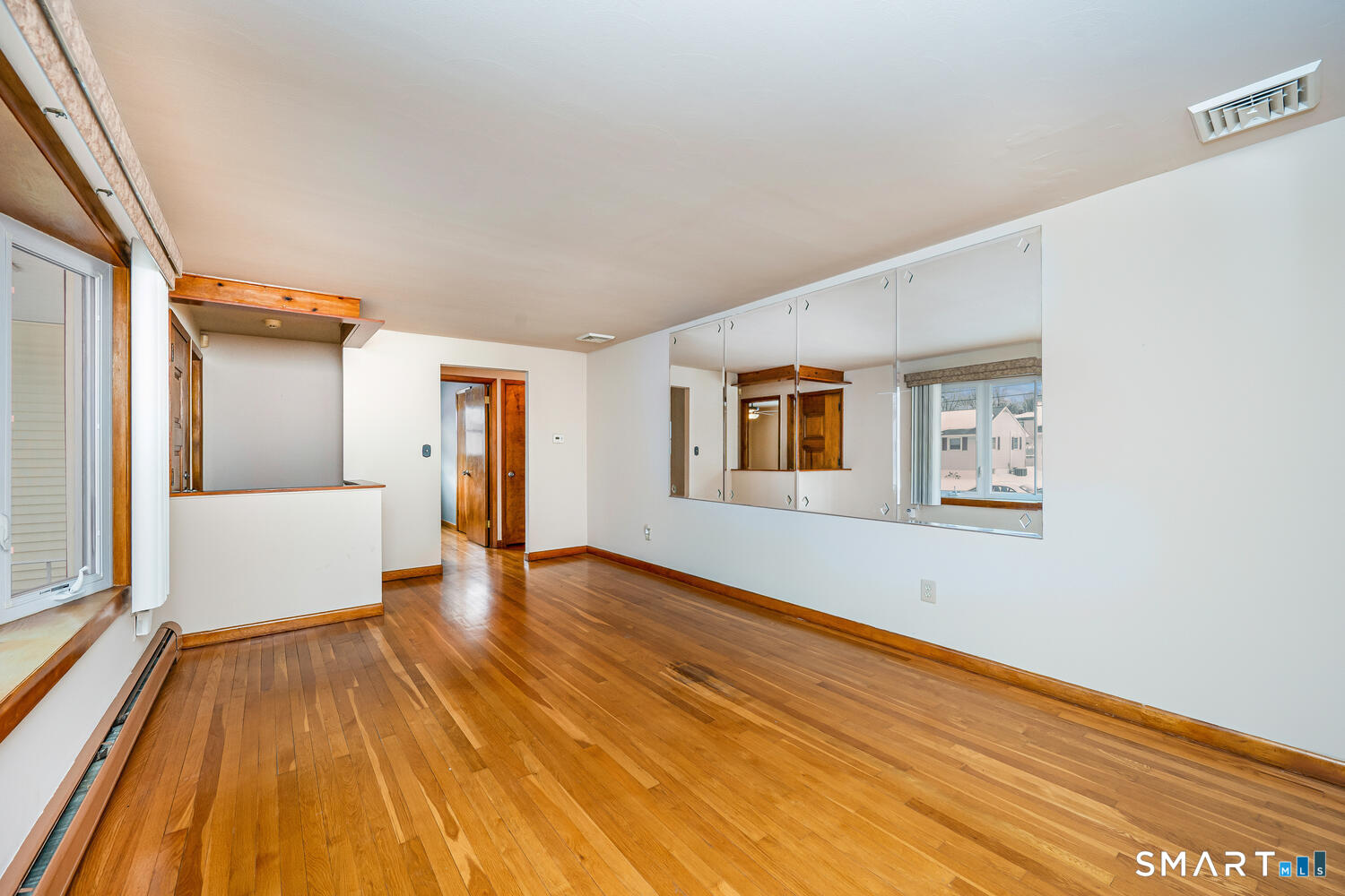 Homes for sale in Stratford, CT | 128 Auburn St, Stratford, CT 06614 | MLS# 24152263