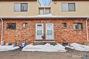 60 Wolfpit Avenue, Unit APT 4B