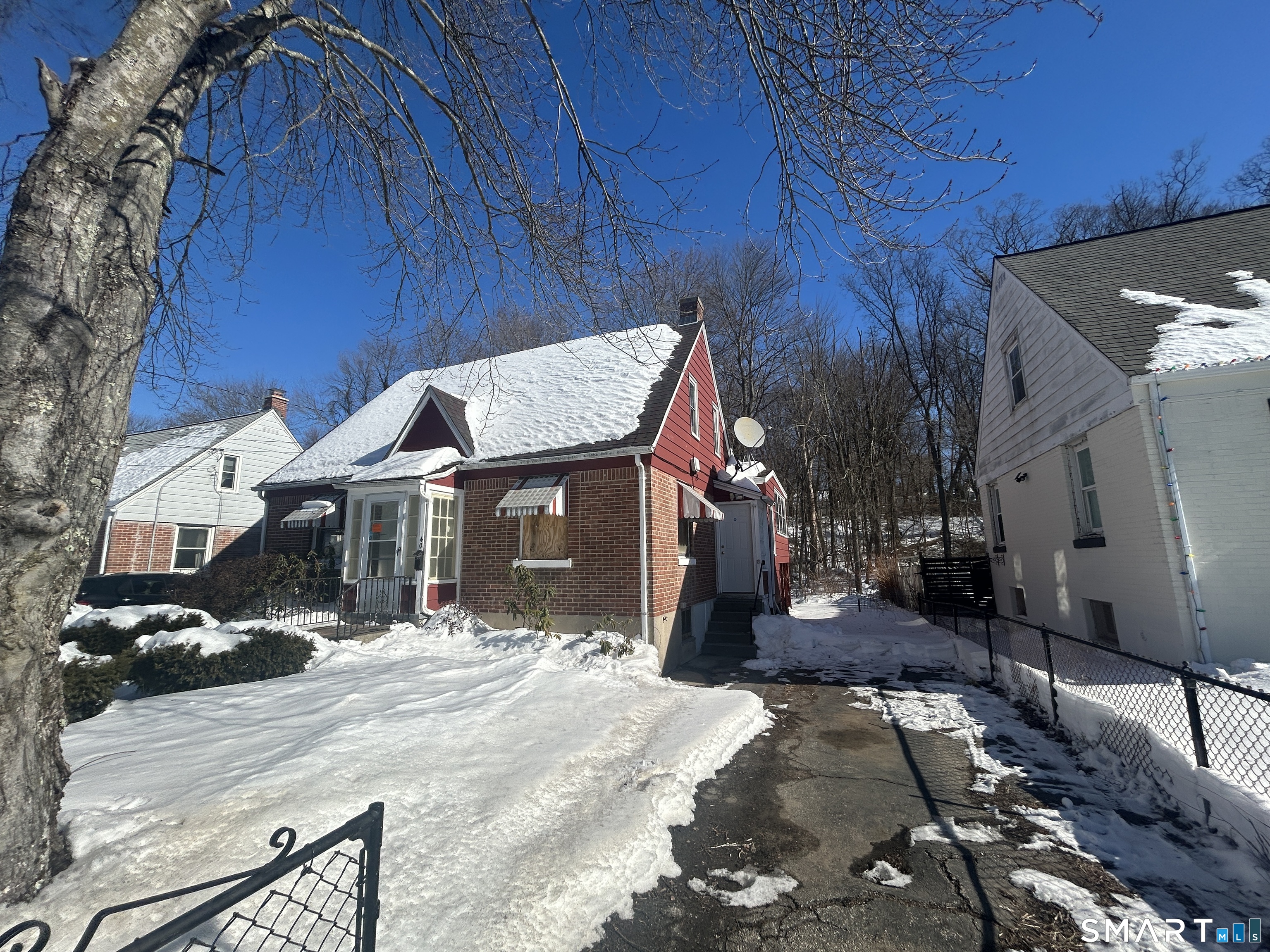 Homes for sale in Waterbury, CT | 40 Houston St, Waterbury, CT 06704 | MLS# 24151011