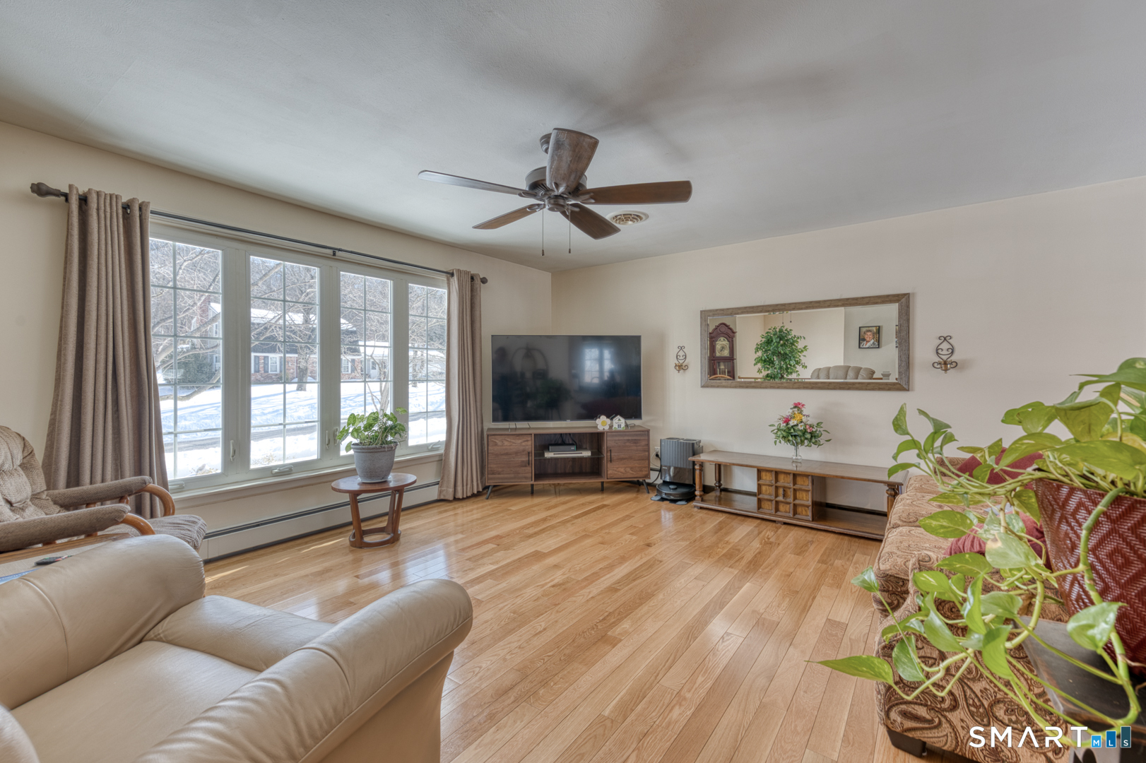 Homes for sale in Southington, CT | 41 Kingswood Dr, Southington, CT 06489 | MLS# 24151872