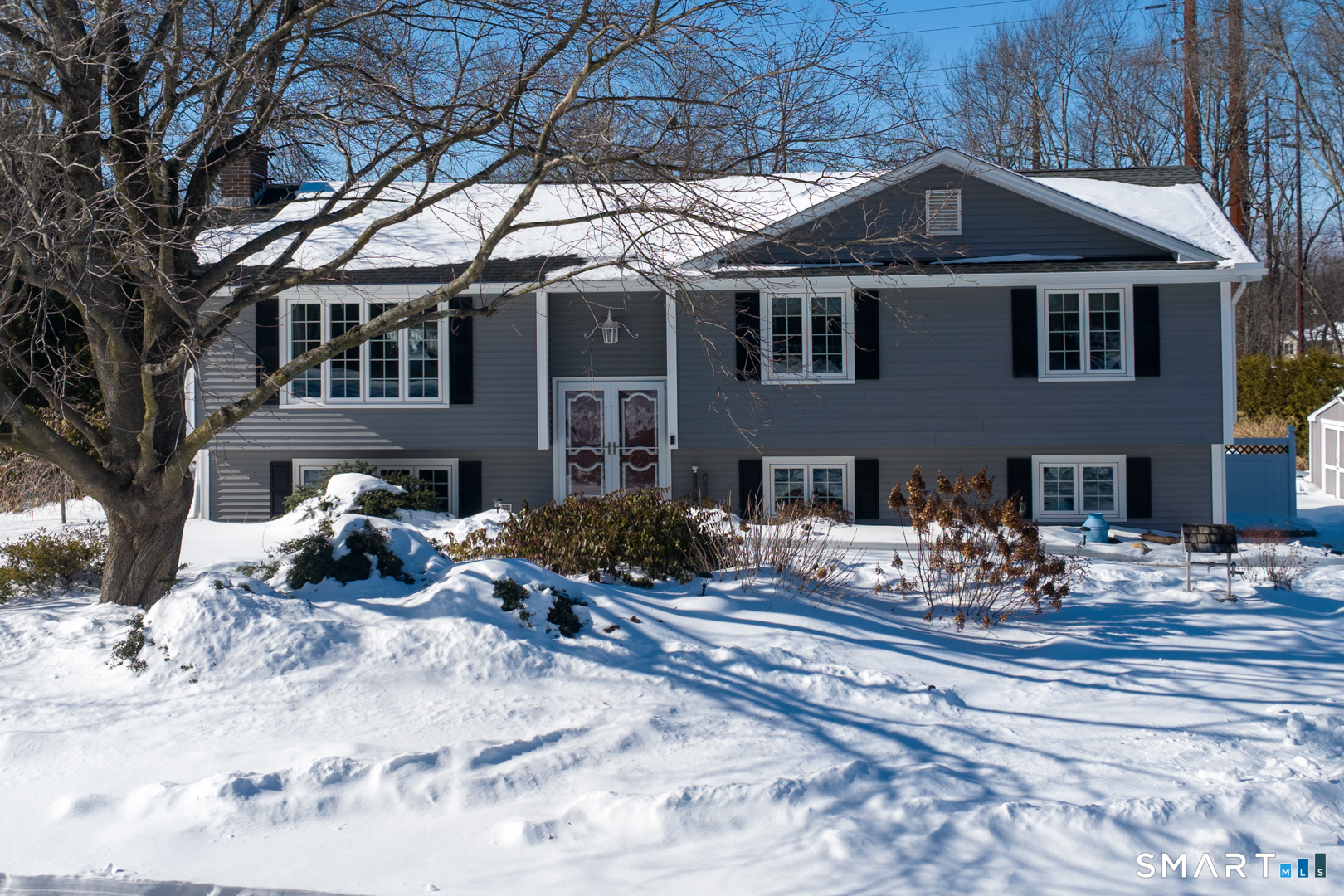 Homes for sale in Southington, CT | 41 Kingswood Dr, Southington, CT 06489 | MLS# 24151872