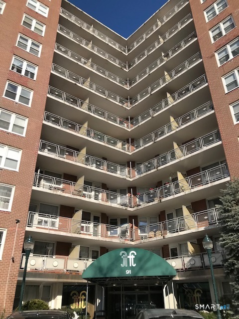 Homes for sale in Stamford, CT | 91 Strawberry Hill Ave #APT 139, Stamford, CT 06902 | MLS# 24144410