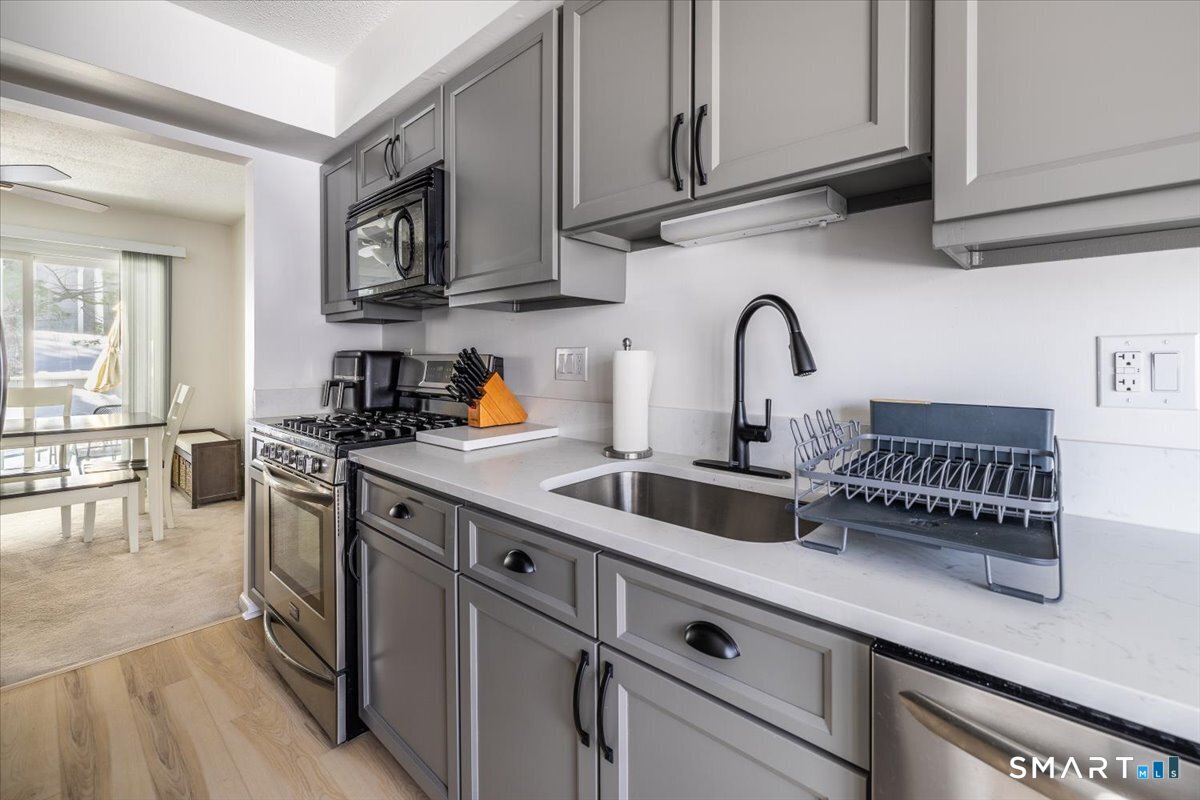 Homes for sale in Danbury, CT | 8 South St #B9, Danbury, CT 06810 | MLS# 24151690