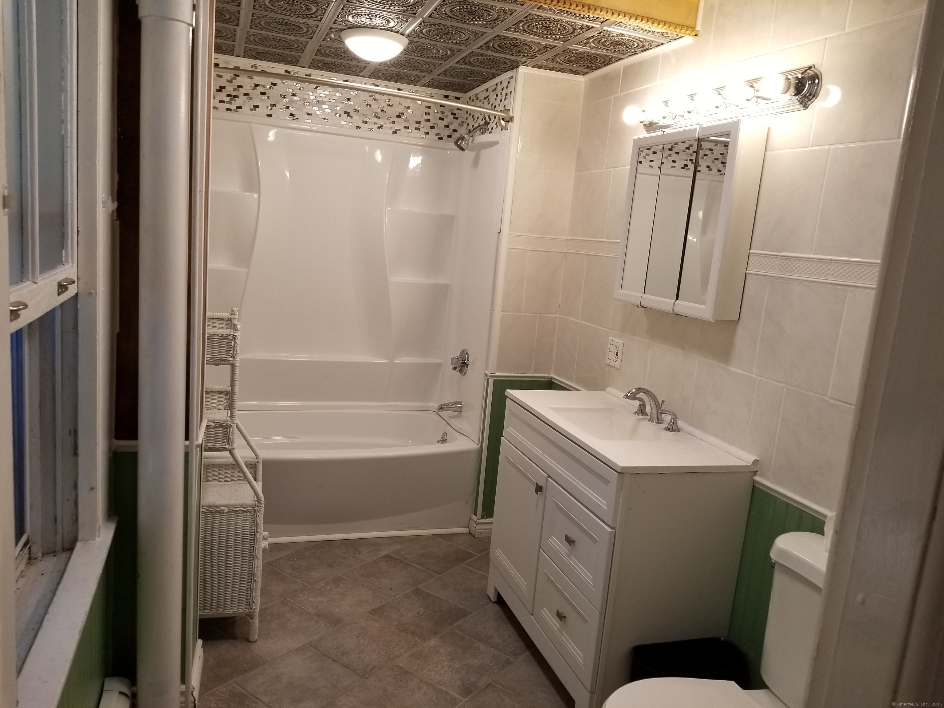 120 Liberty, Stonington, 06379, 2 Bedrooms Bedrooms, 0 ,1 BathroomBathrooms,Residential Rental,For Sale,Liberty,0,24152790