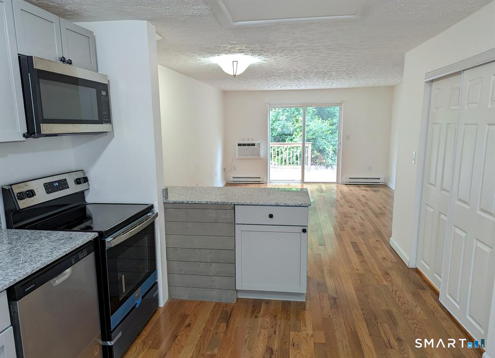 Homes for sale in West Haven, CT | 149 Canton St #30, West Haven, CT 06516 | MLS# 24152825