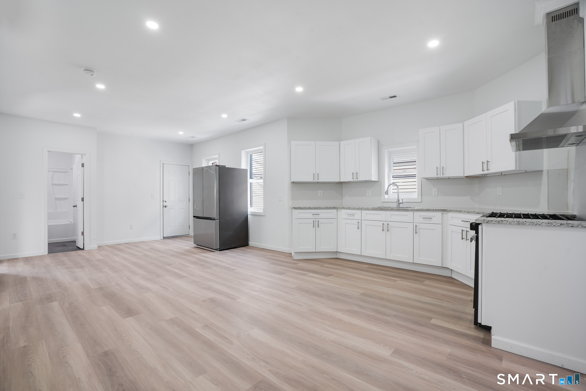 Homes for sale in Waterbury, CT | 16 Arch St, Waterbury, CT 06710 | MLS# 24152966