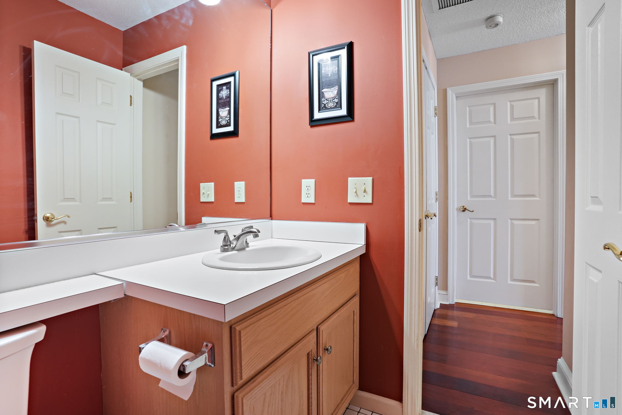 631 Danbury, Unit 30 photo 12