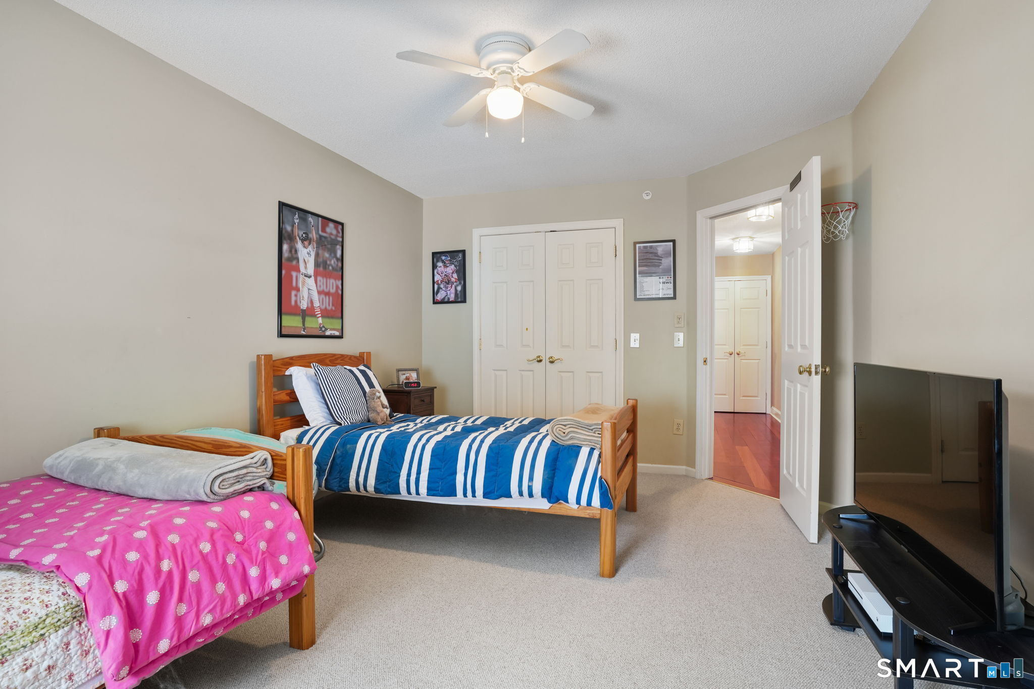 631 Danbury, Unit 30 photo 21