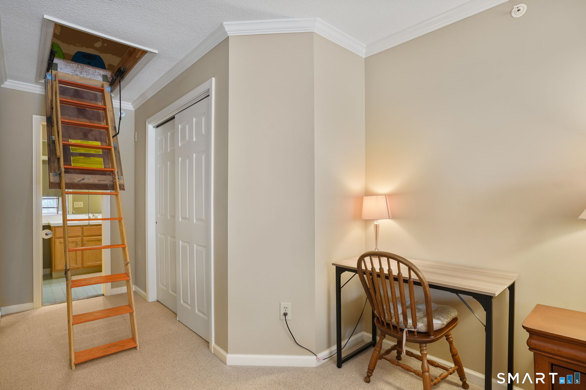 631 Danbury, Unit 30 photo 25