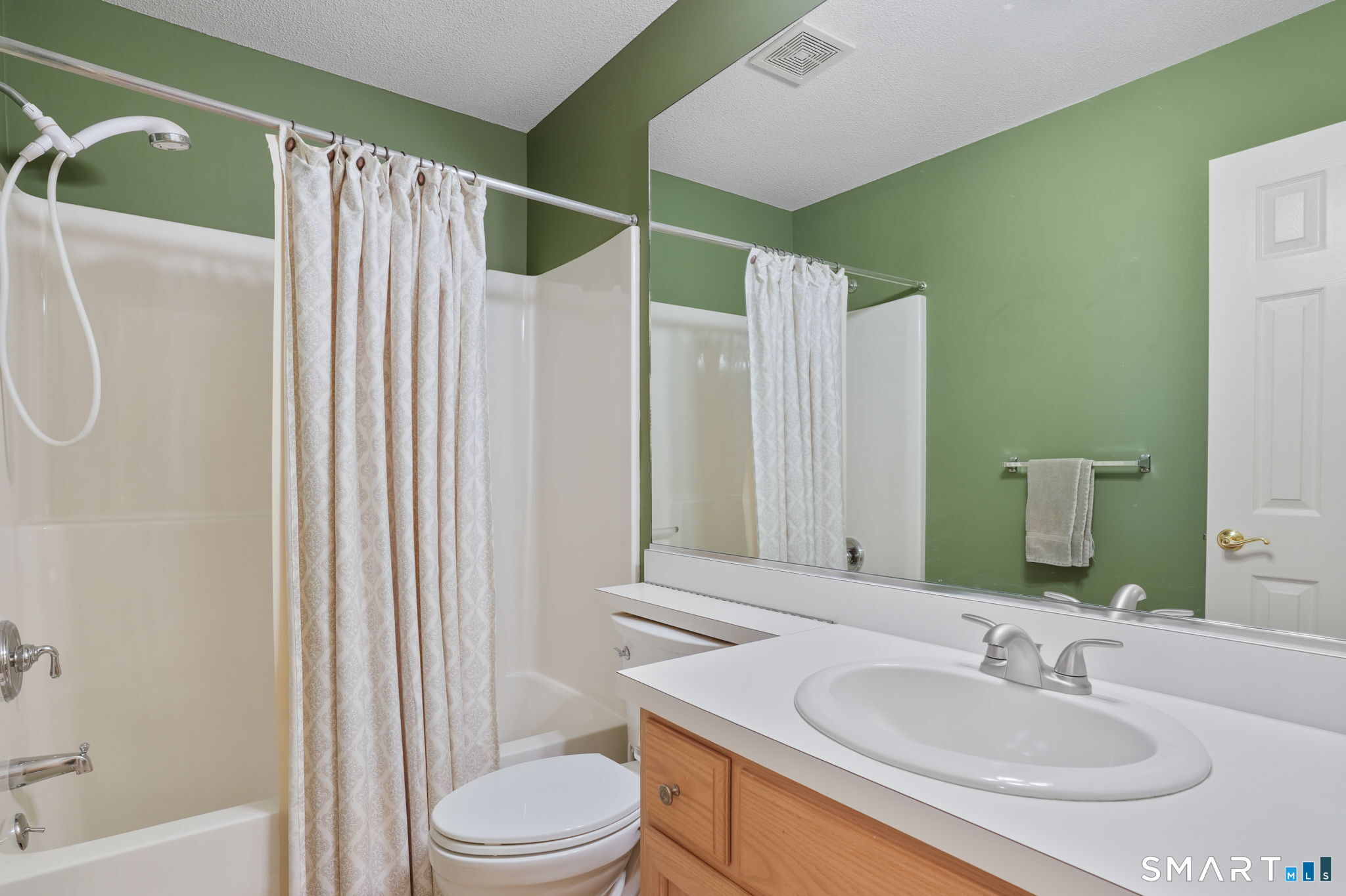 631 Danbury, Unit 30 photo 22