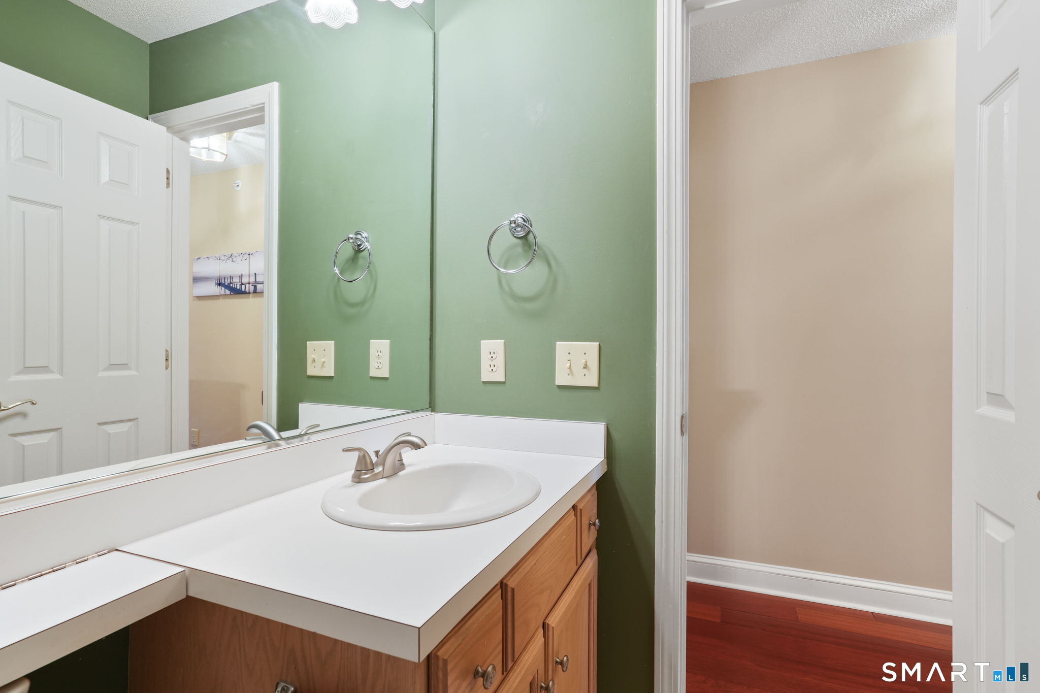 631 Danbury, Unit 30 photo 23