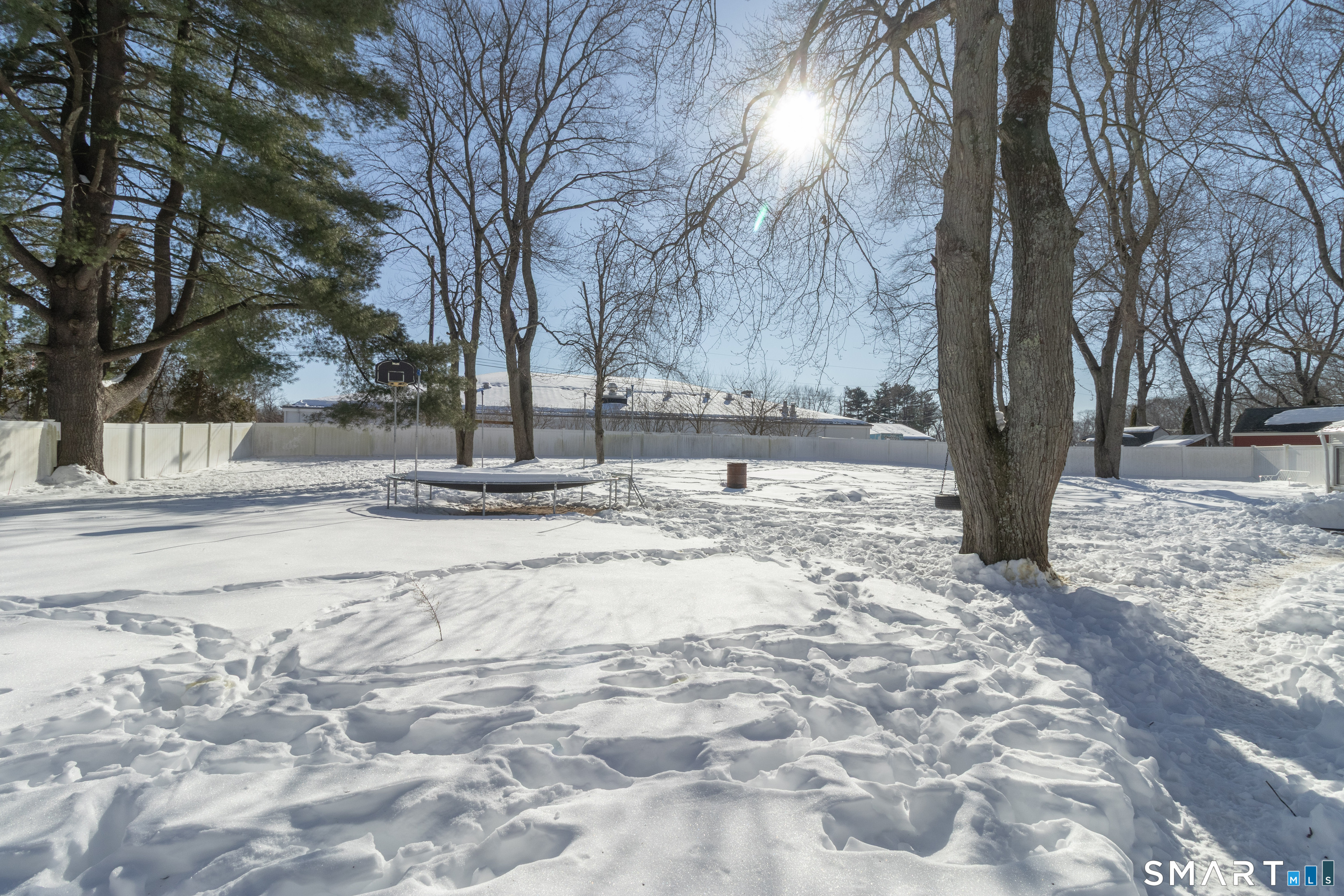 Homes for sale in East Hartford, CT | 46 Woodycrest Dr, East Hartford, CT 06118 | MLS# 24152876