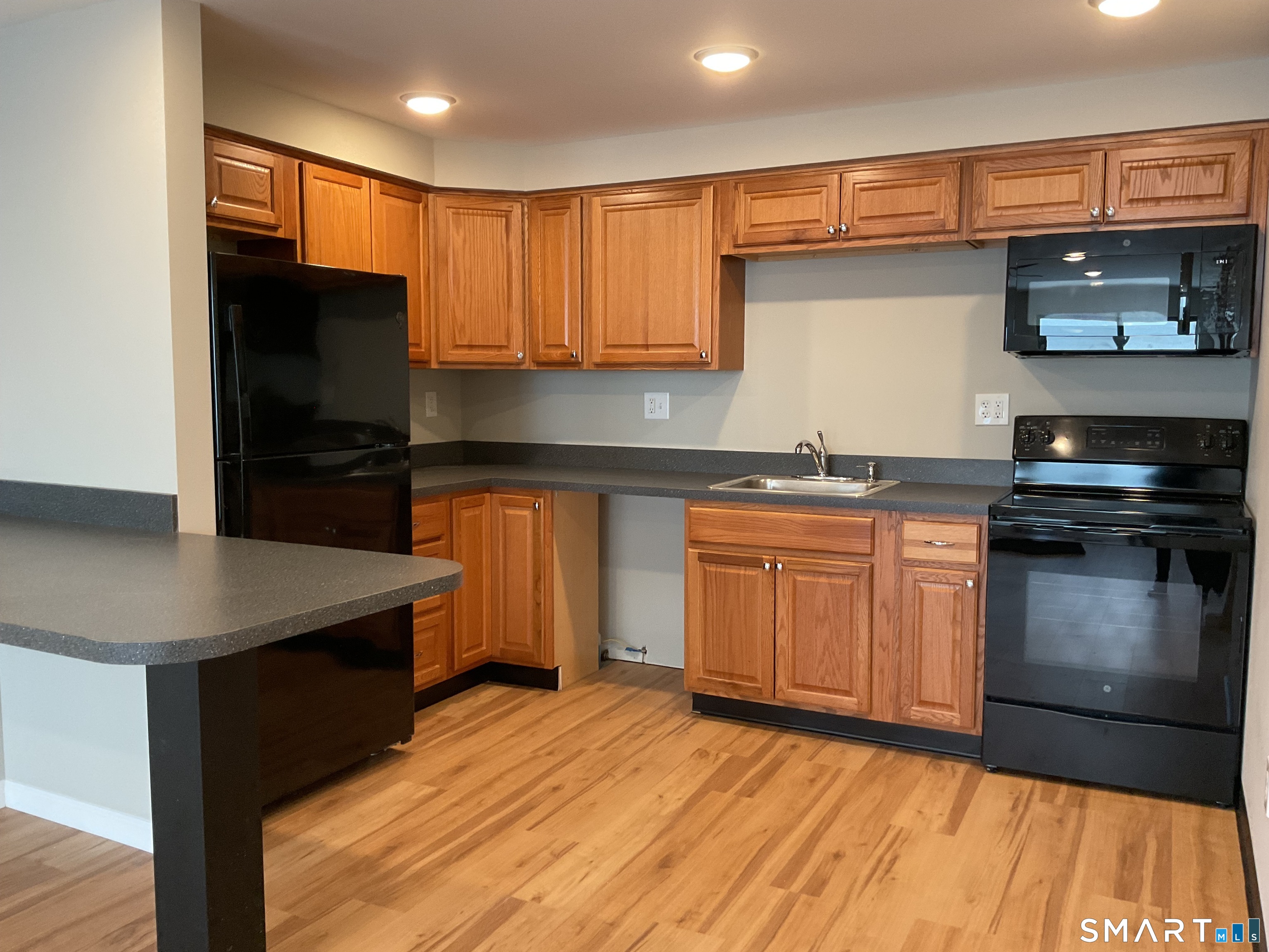 Homes for sale in Branford, CT | 7 Hamre Ln #A, Branford, CT 06405 | MLS# 24149247