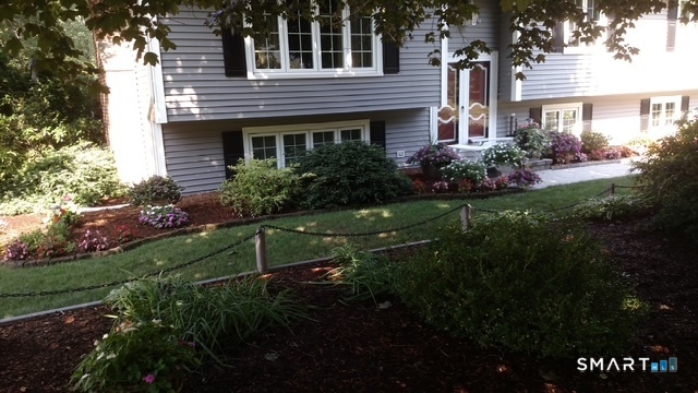 Homes for sale in Southington, CT | 41 Kingswood Dr, Southington, CT 06489 | MLS# 24151872