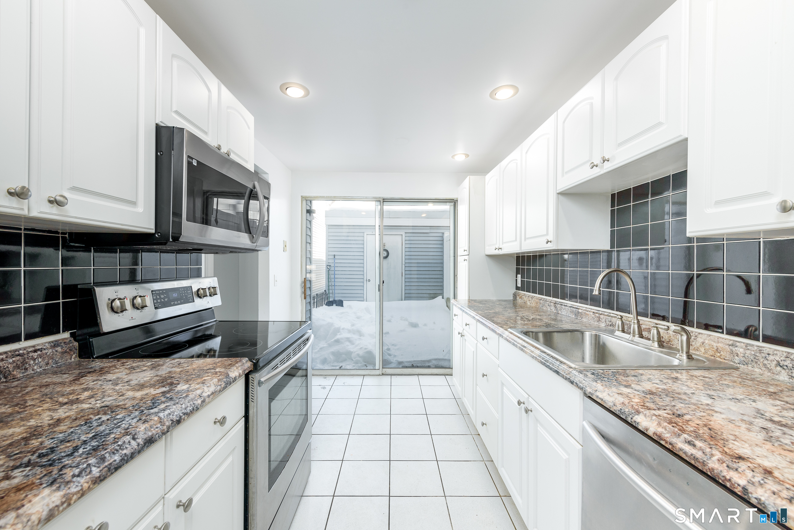 Homes for sale in South Windsor, CT | 24 Cinnamon Spgs #24, South Windsor, CT 06074 | MLS# 24153120