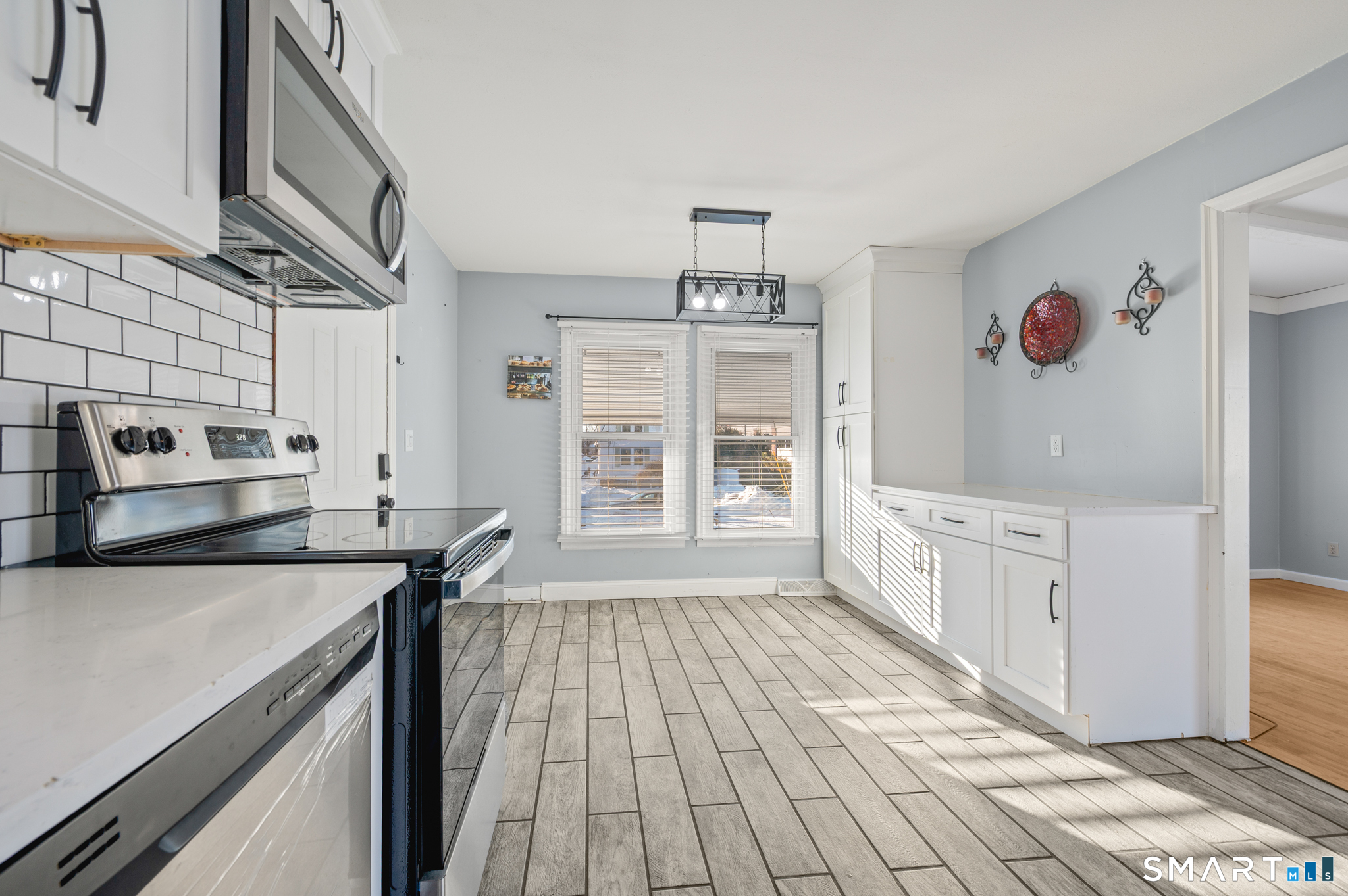 Homes for sale in Glastonbury, CT | 24 Pearl St, Glastonbury, CT 06033 | MLS# 24151464